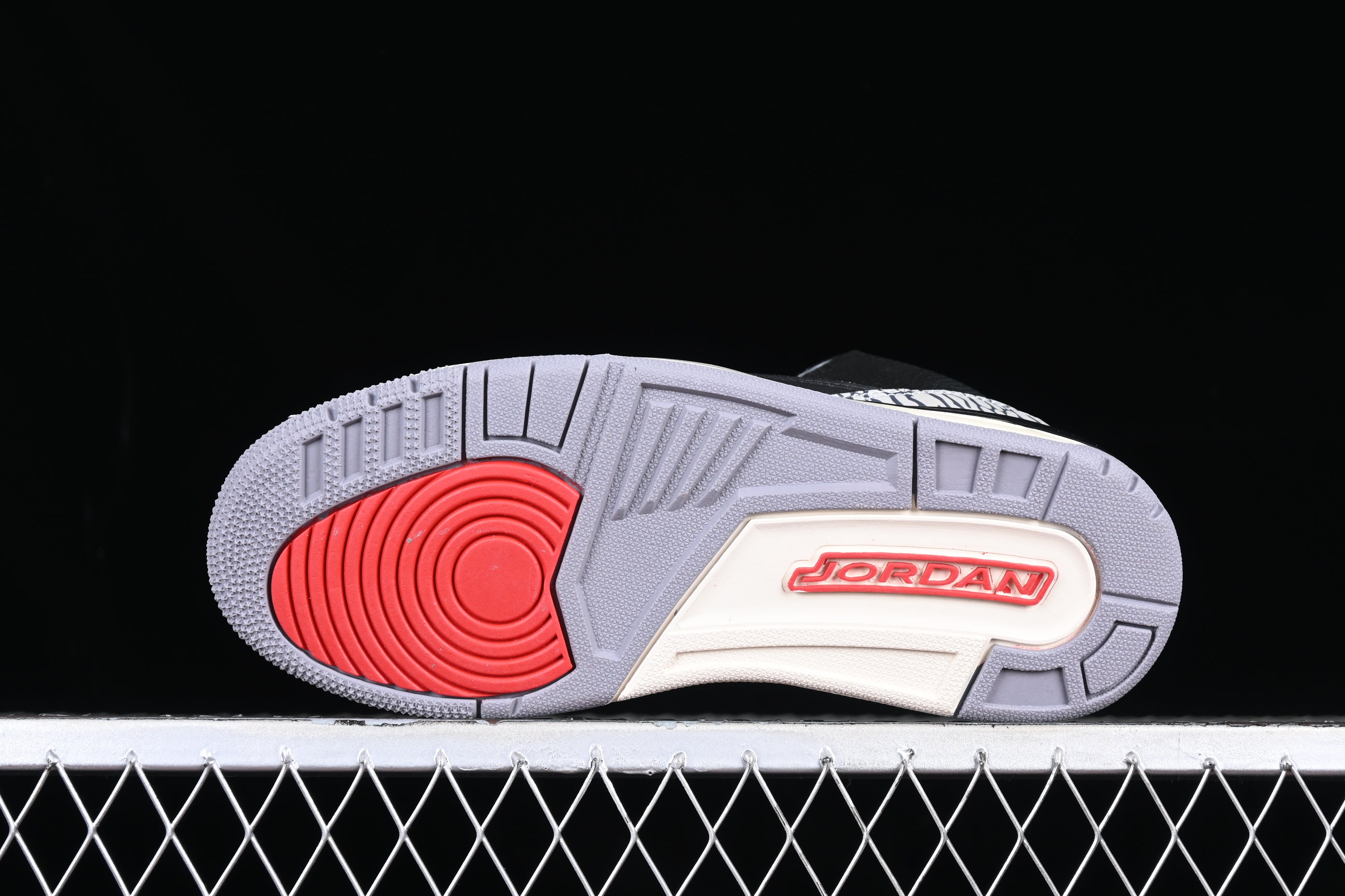 Air Jordan 3 AJ3 - Black/Gold