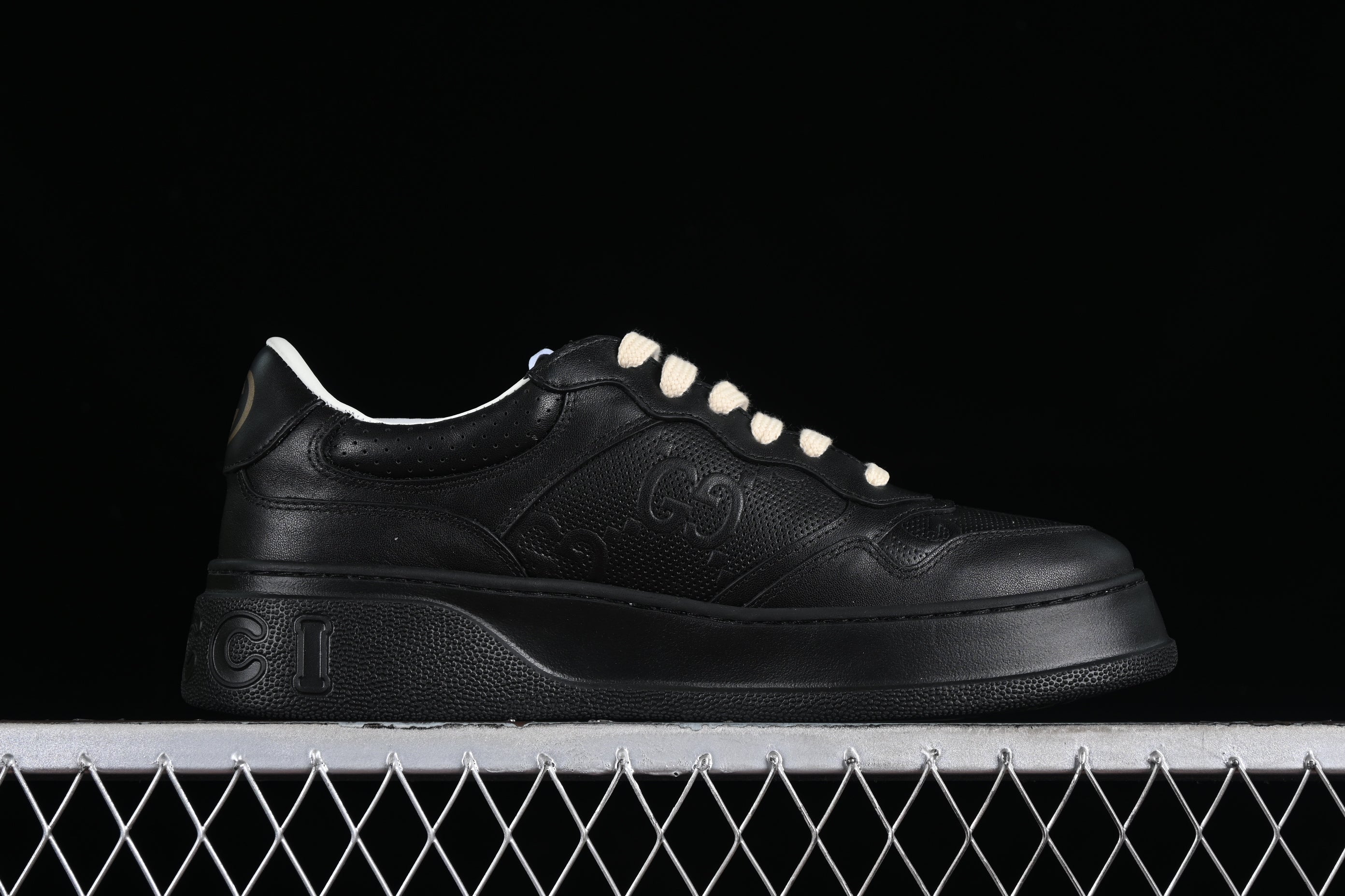 GucciUnisex GG Embossed - Black