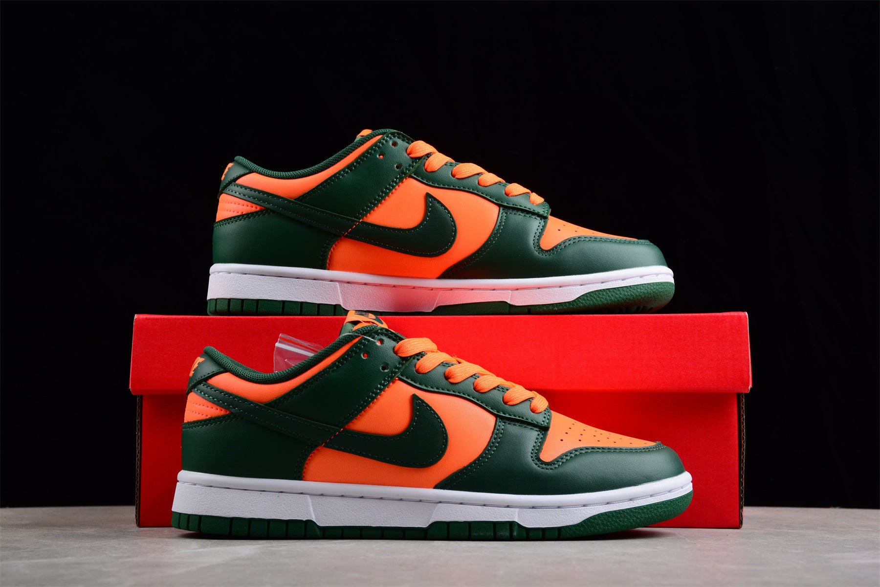 NikeMens SB Dunk Low - Miami Hurricanes