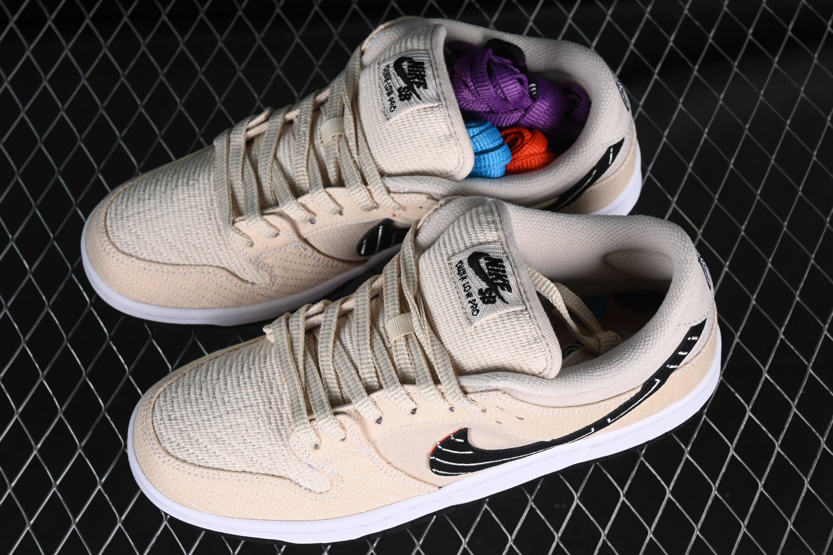 NikeSB Dunk Low - Albino preto