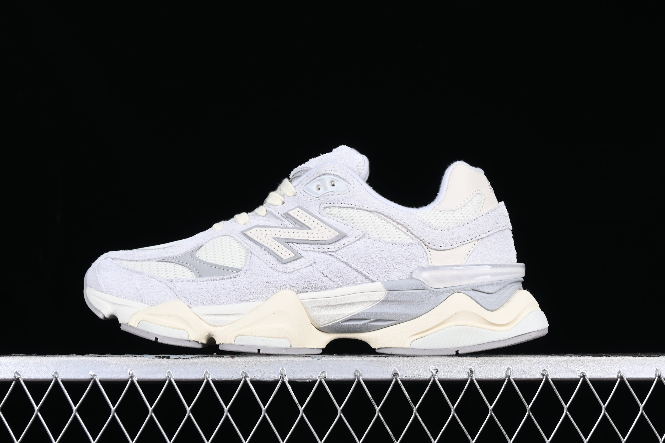 Joe Freshgoods x New Balance 9060 Quartz - Grey