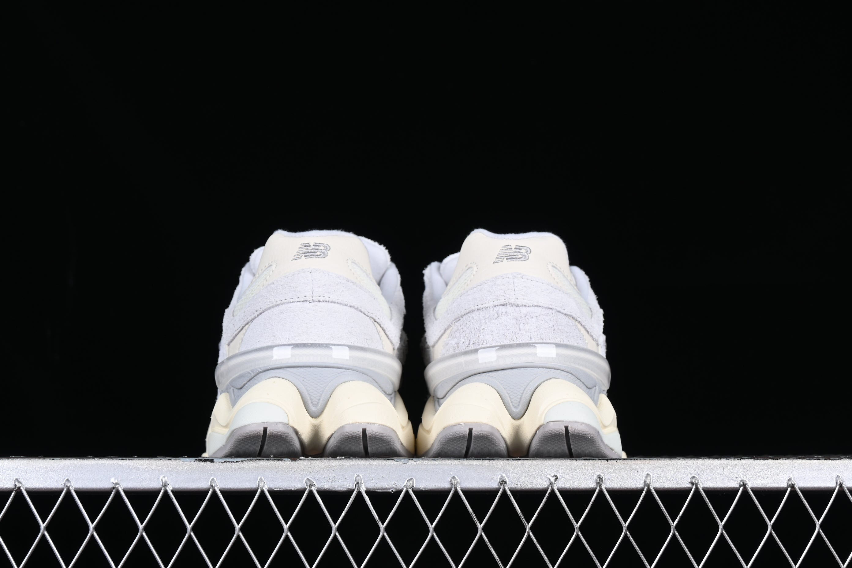 Joe Freshgoods x New Balance 9060 Quartz - Grey