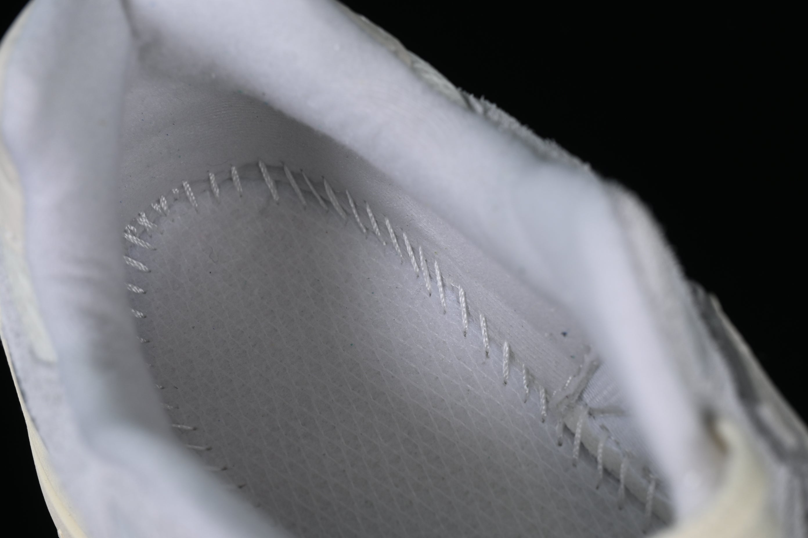 Joe Freshgoods x New Balance 9060 Quartz - Grey