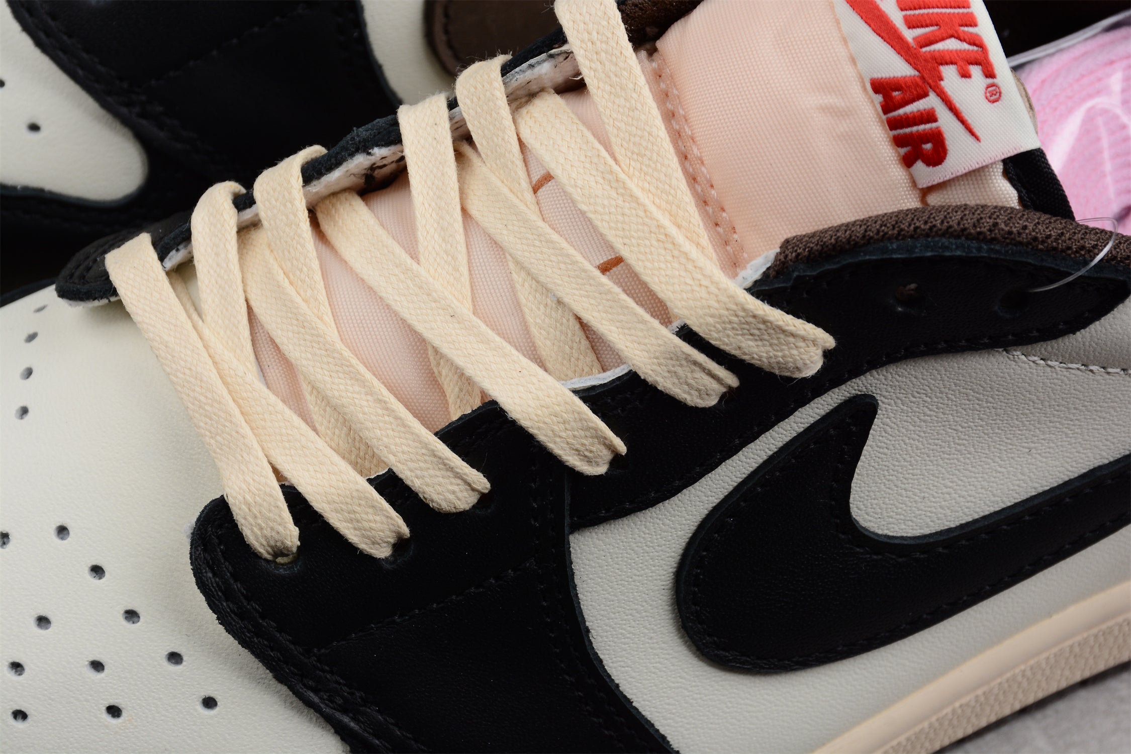 Travis Scott x Air Jordan 1 AJ1 Low - Dark Mocha