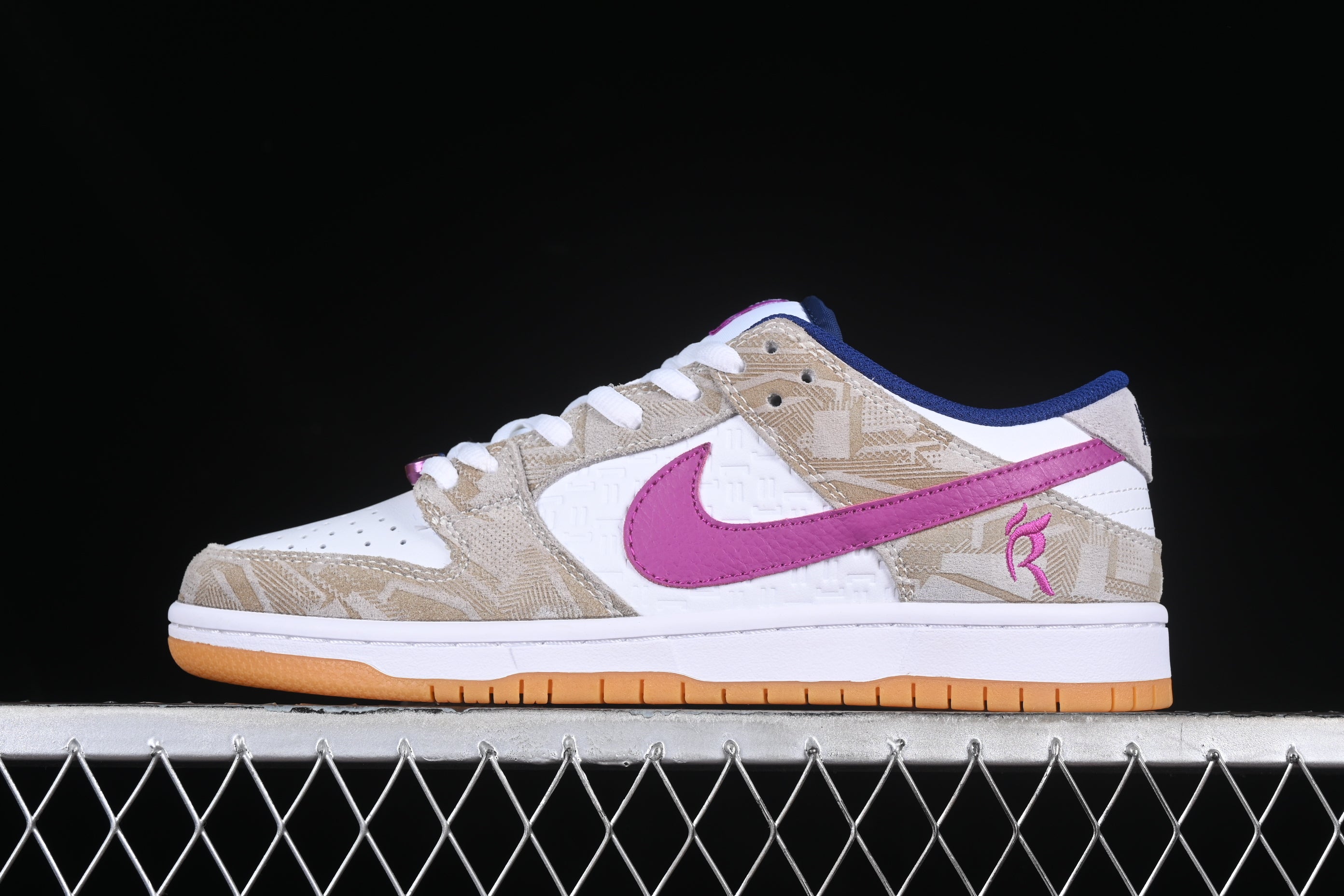 Rayssa Leal x NikeSB Dunk Low - White