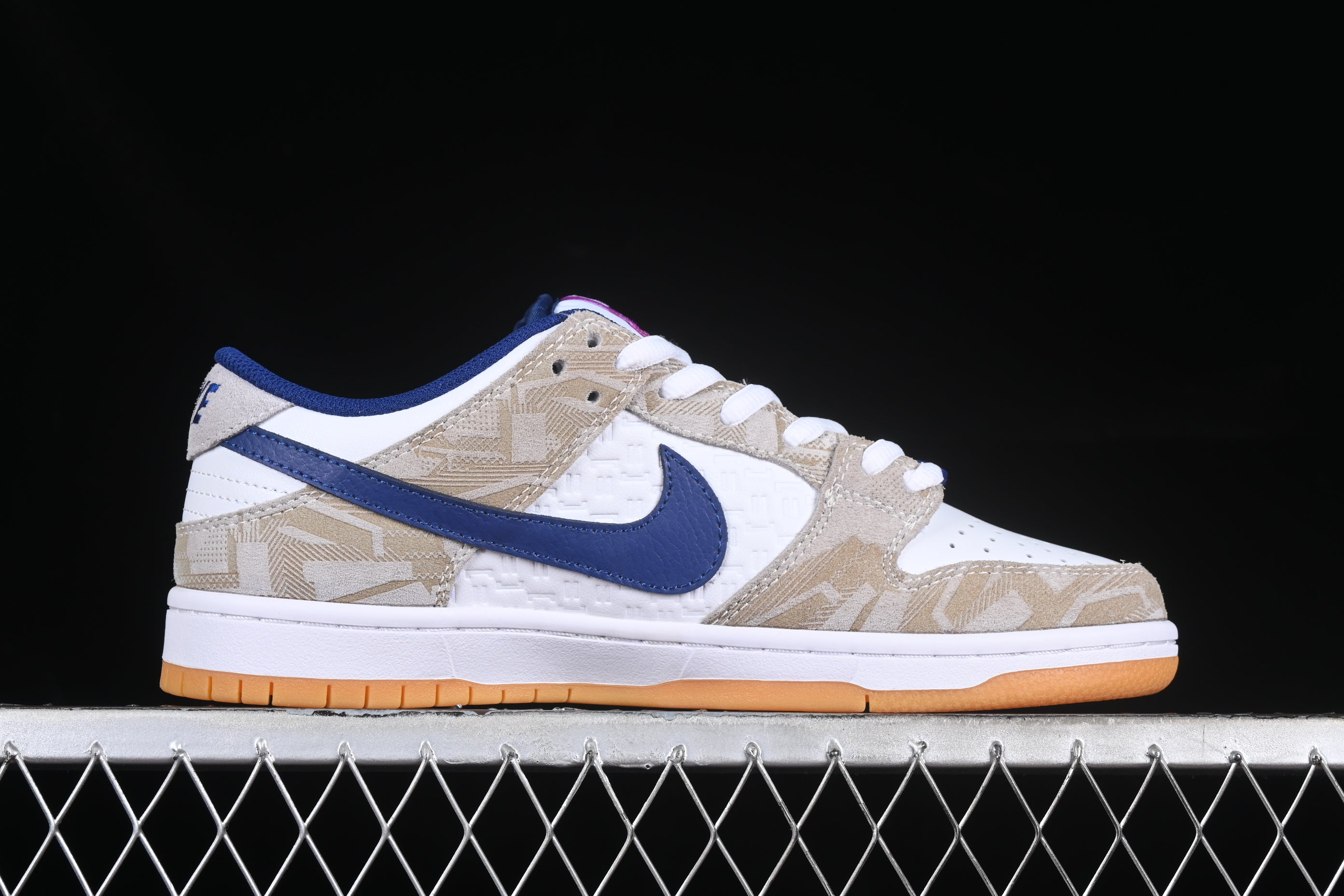 Rayssa Leal x NikeSB Dunk Low - White