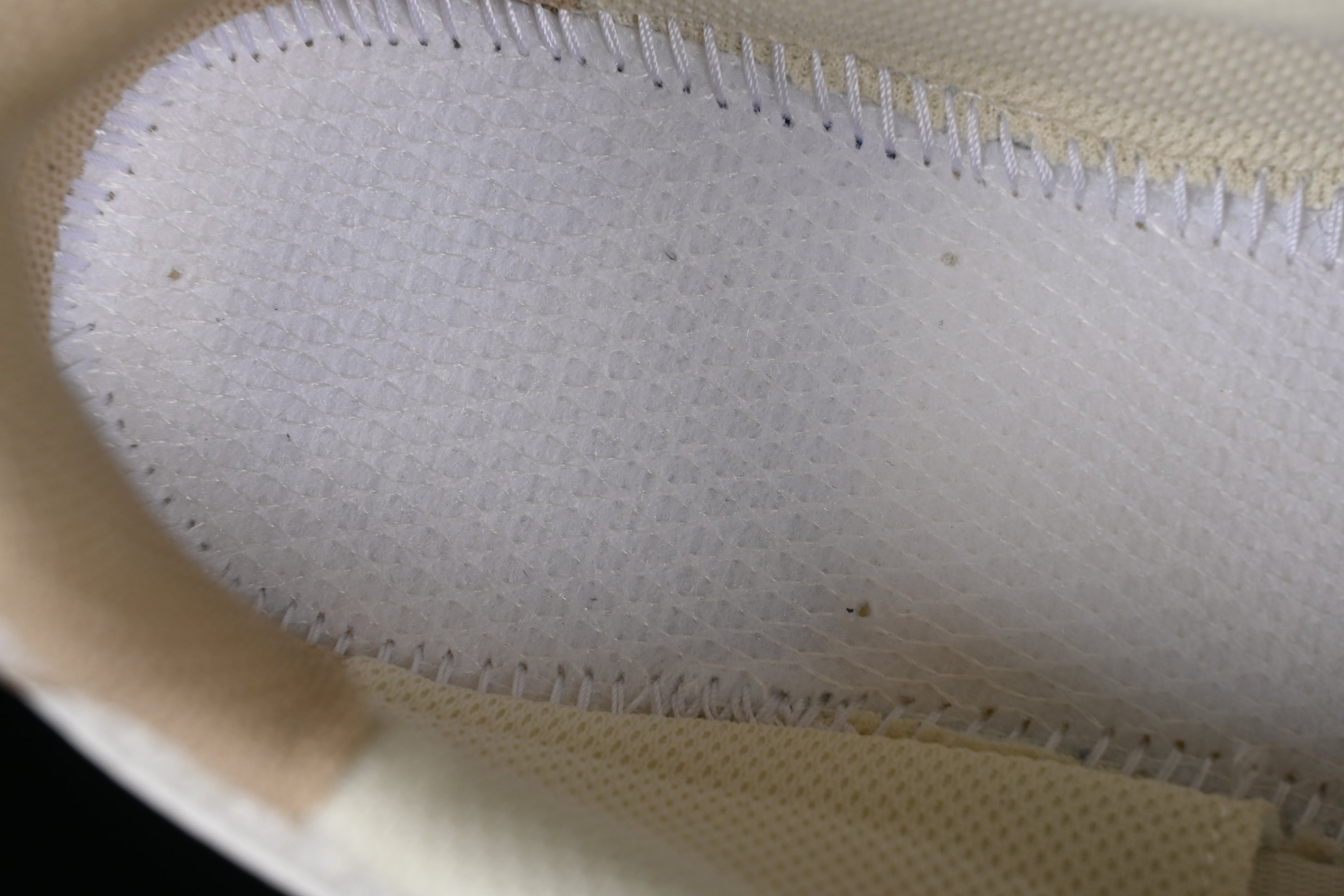 Unisex New Balance 530 - Beige Angora