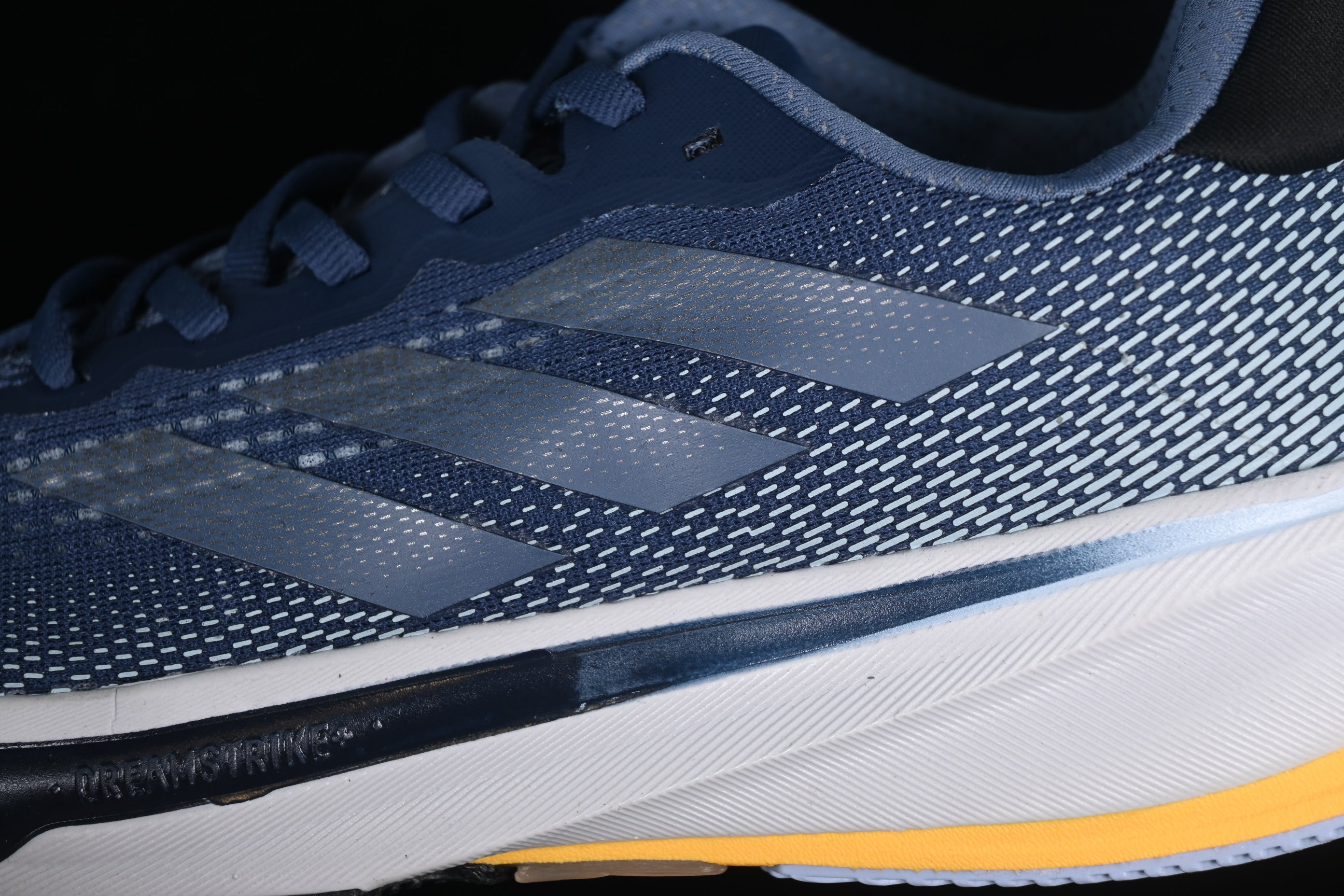 adidasUnisex Supernova Rise - Blue