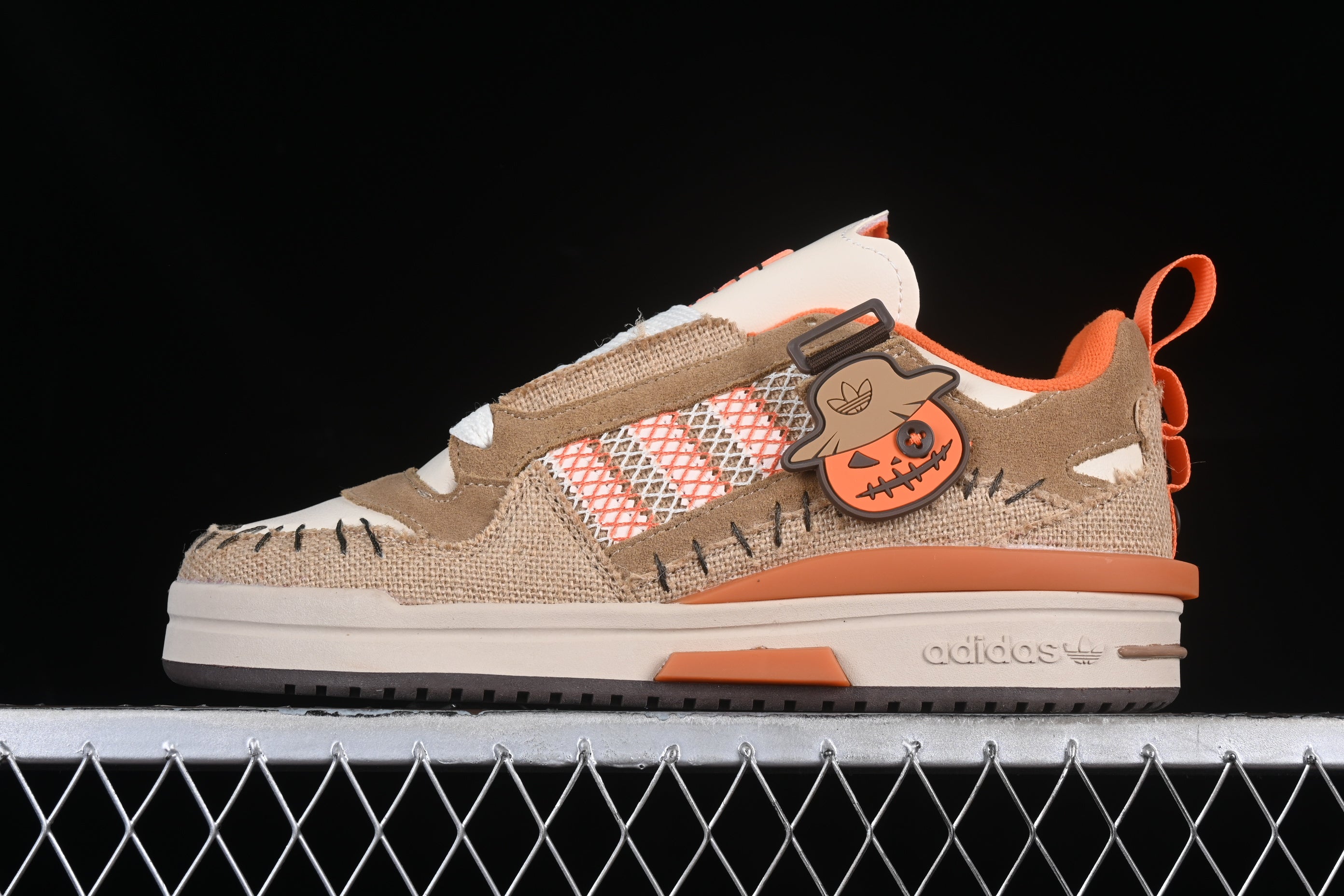 adidasMens Forum Low - Halloween
