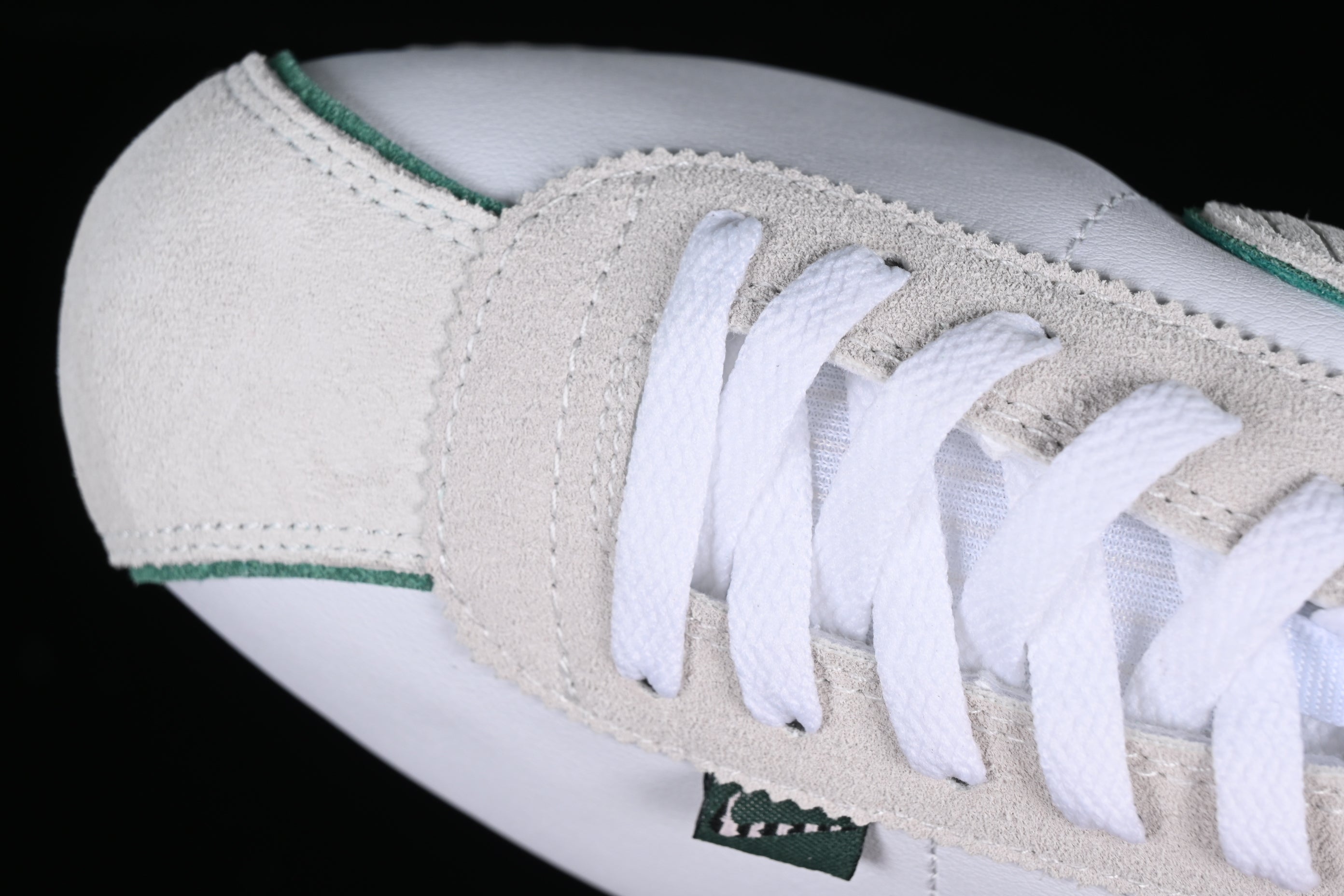 NikeUnisex Cortez - All Petals United