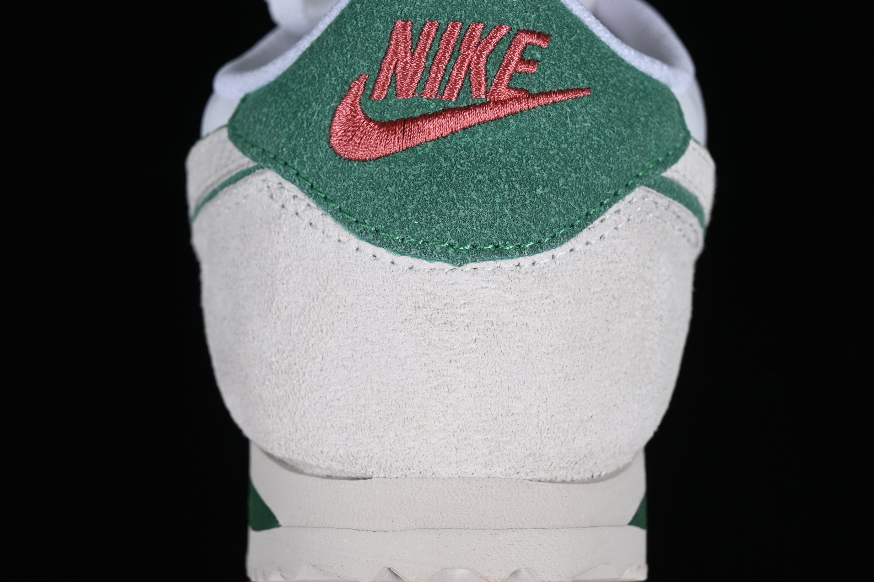 NikeUnisex Cortez - All Petals United