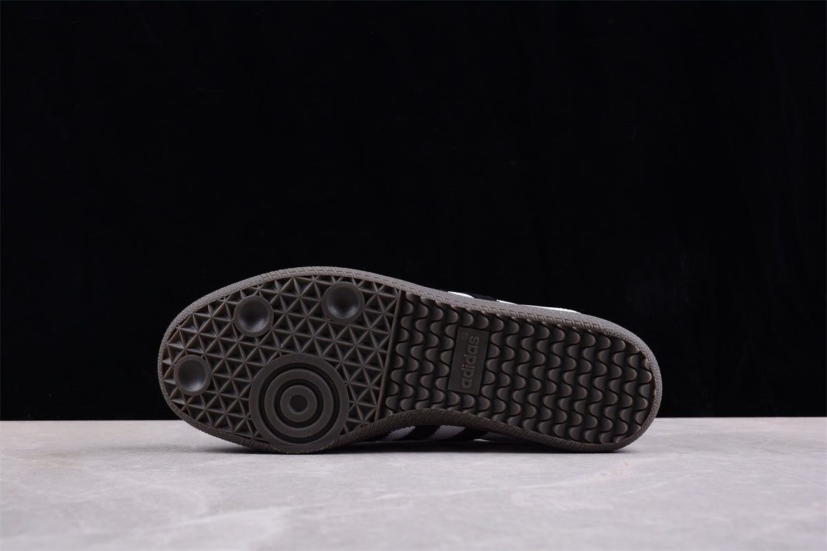 BSTN x adidasUnisex Samba Consortium - White