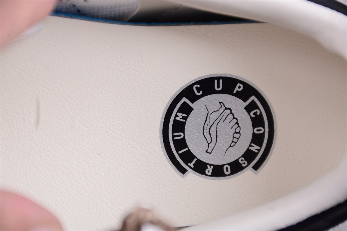 BSTN x adidasUnisex Samba Consortium - White