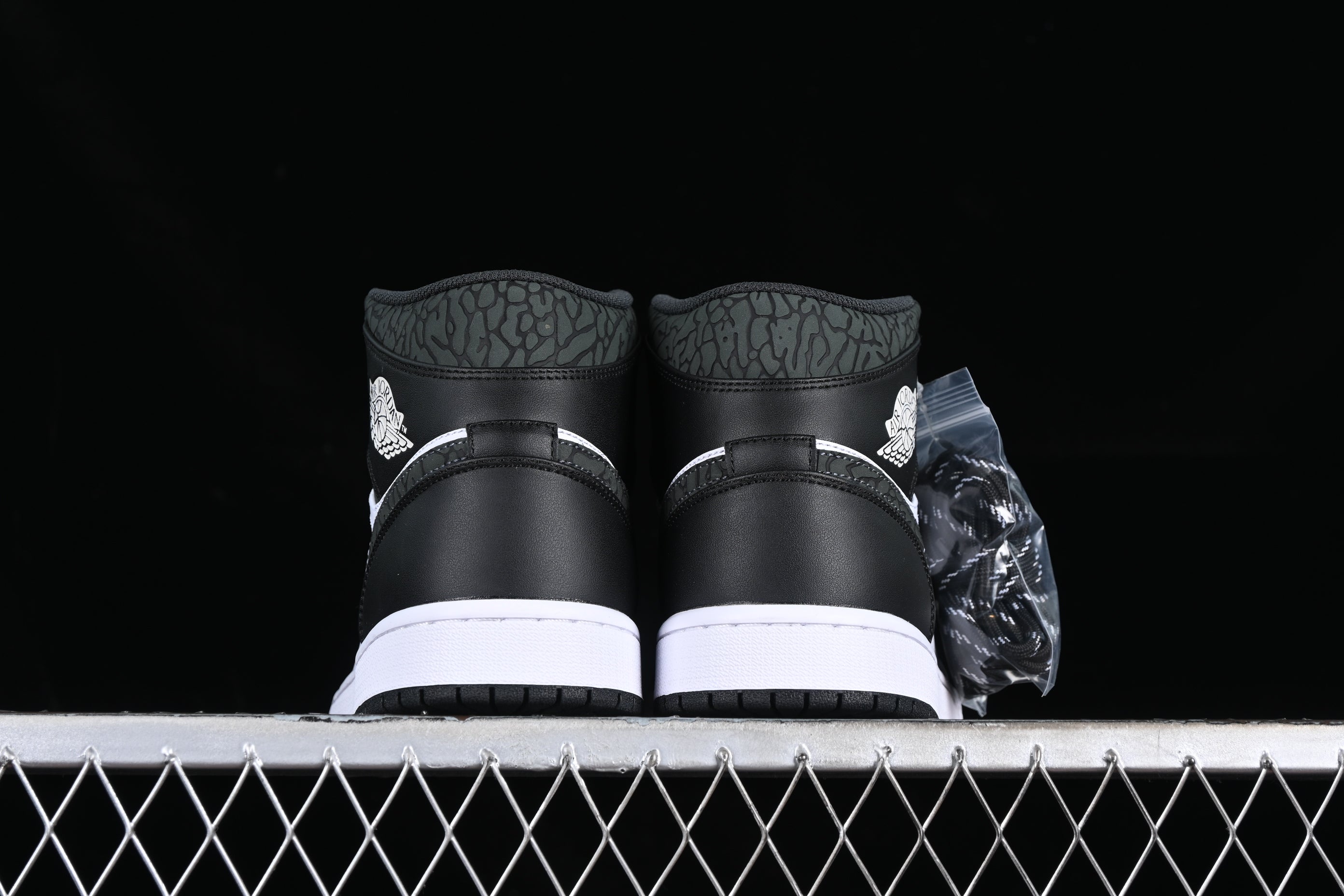 Air Jordan 1 AJ1 Mid - Panda Elephant