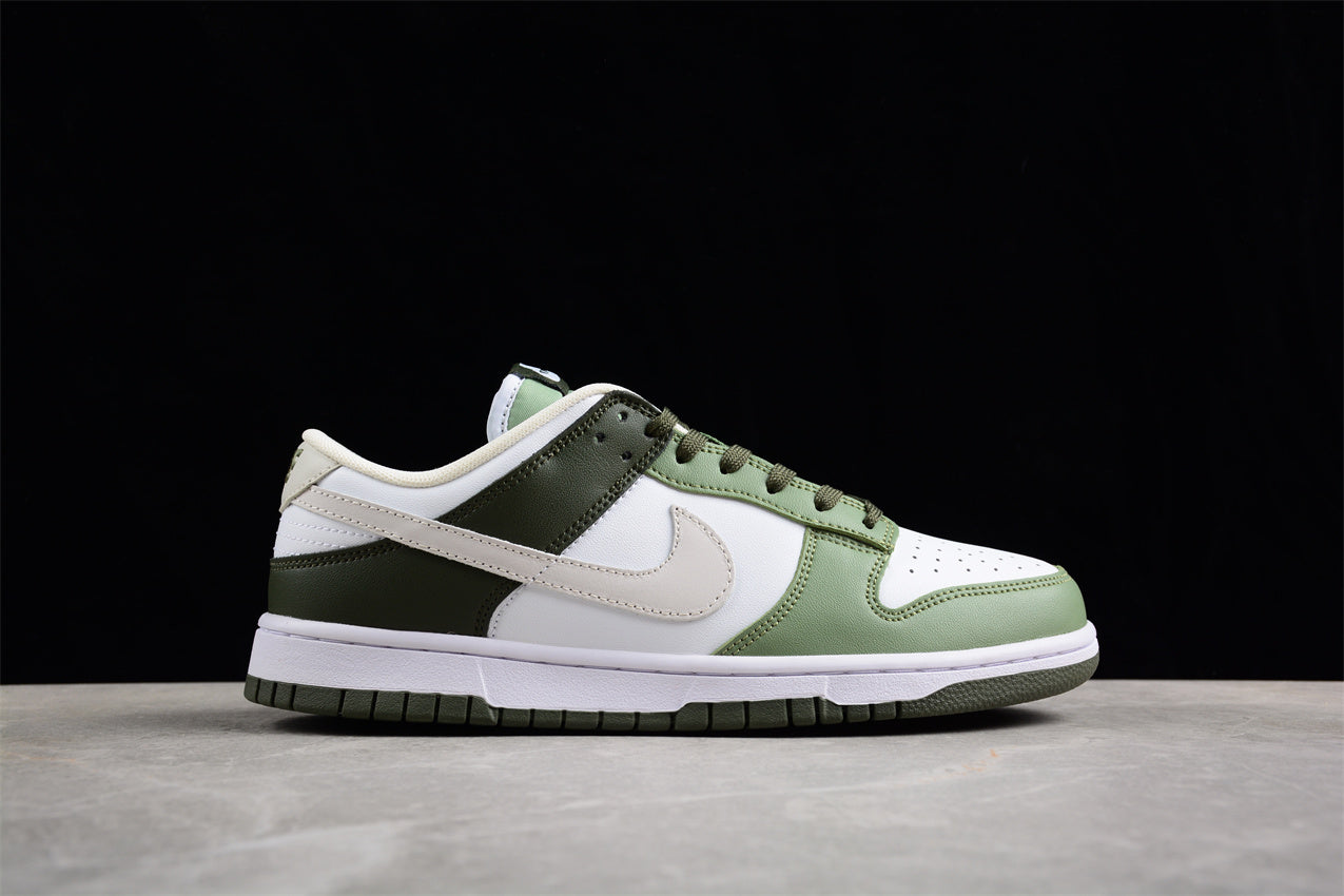 NikeUnisex Dunk Low - Oil Green