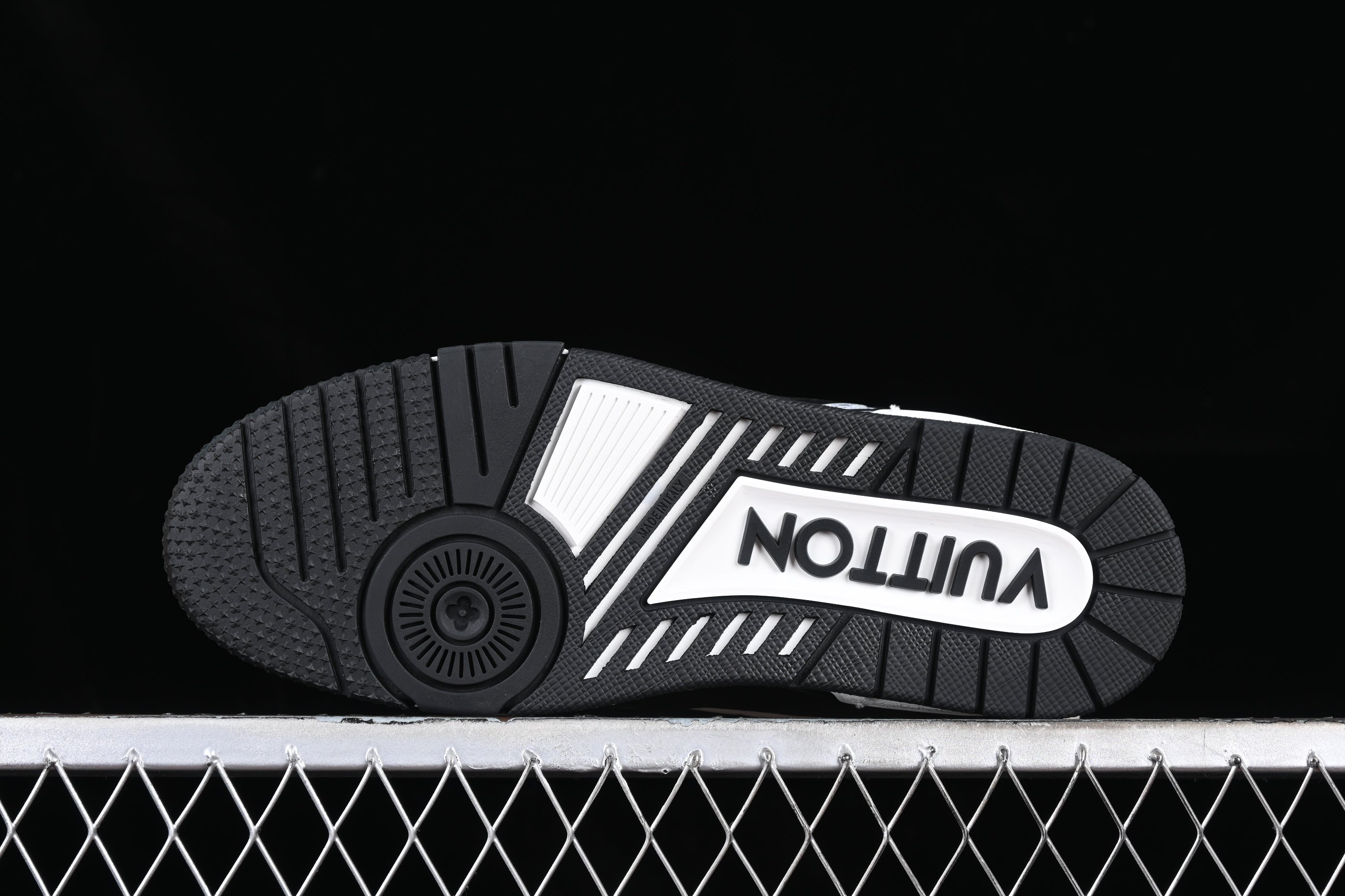 LouisVuitton Trainer 54 Signature - Black