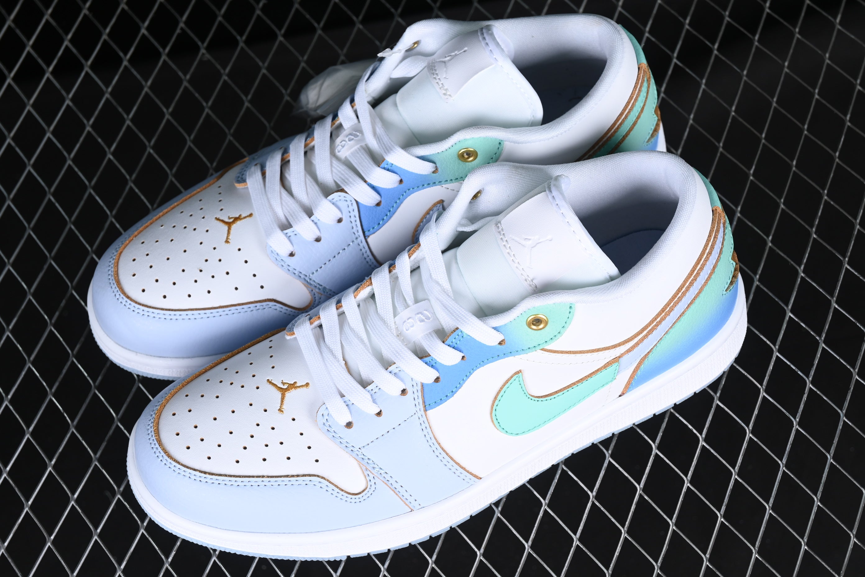 Air Jordan 1 AJ1 Low - Emerald Rise