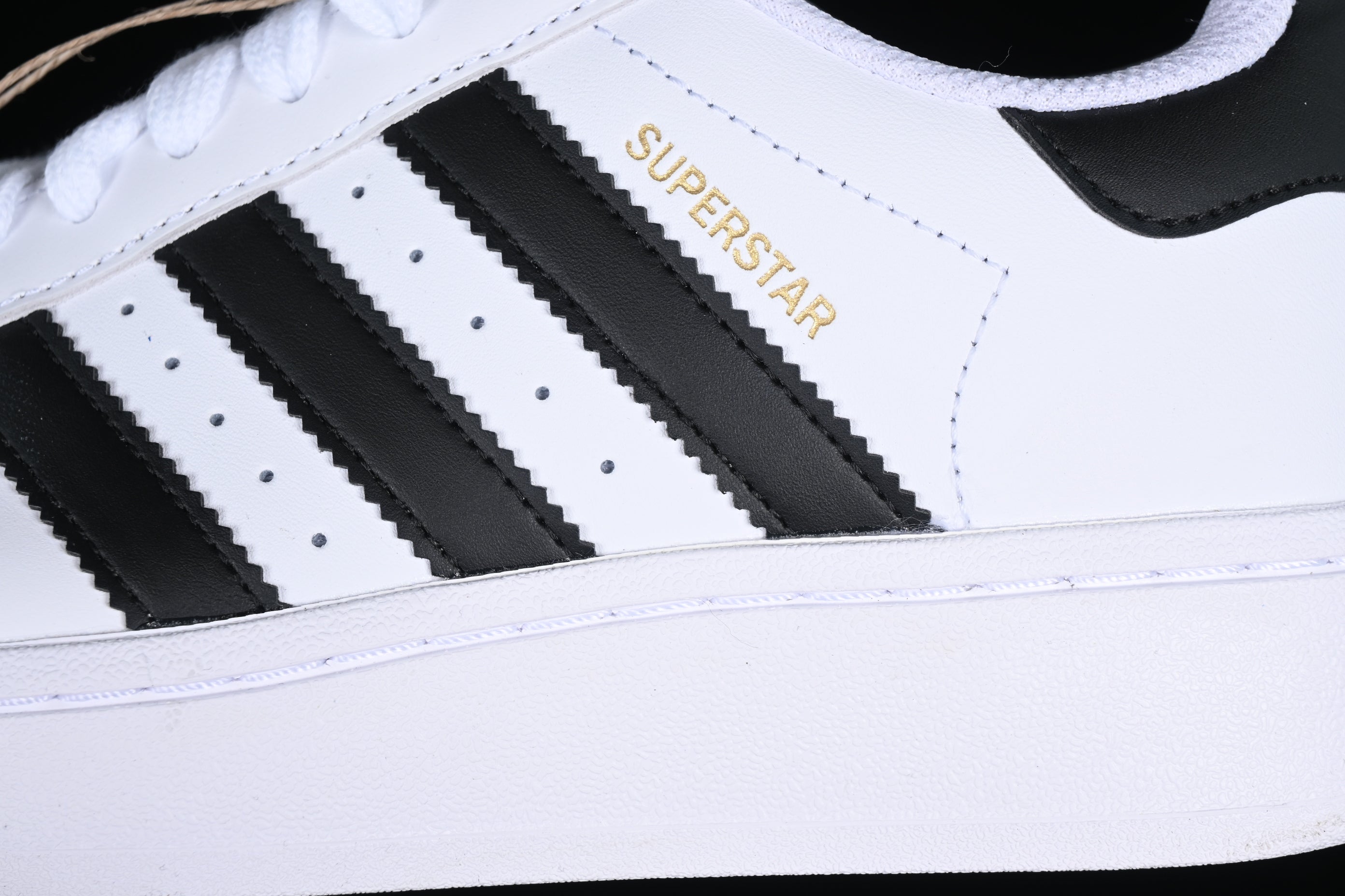 adidasUnisex Superstar Bonega - White