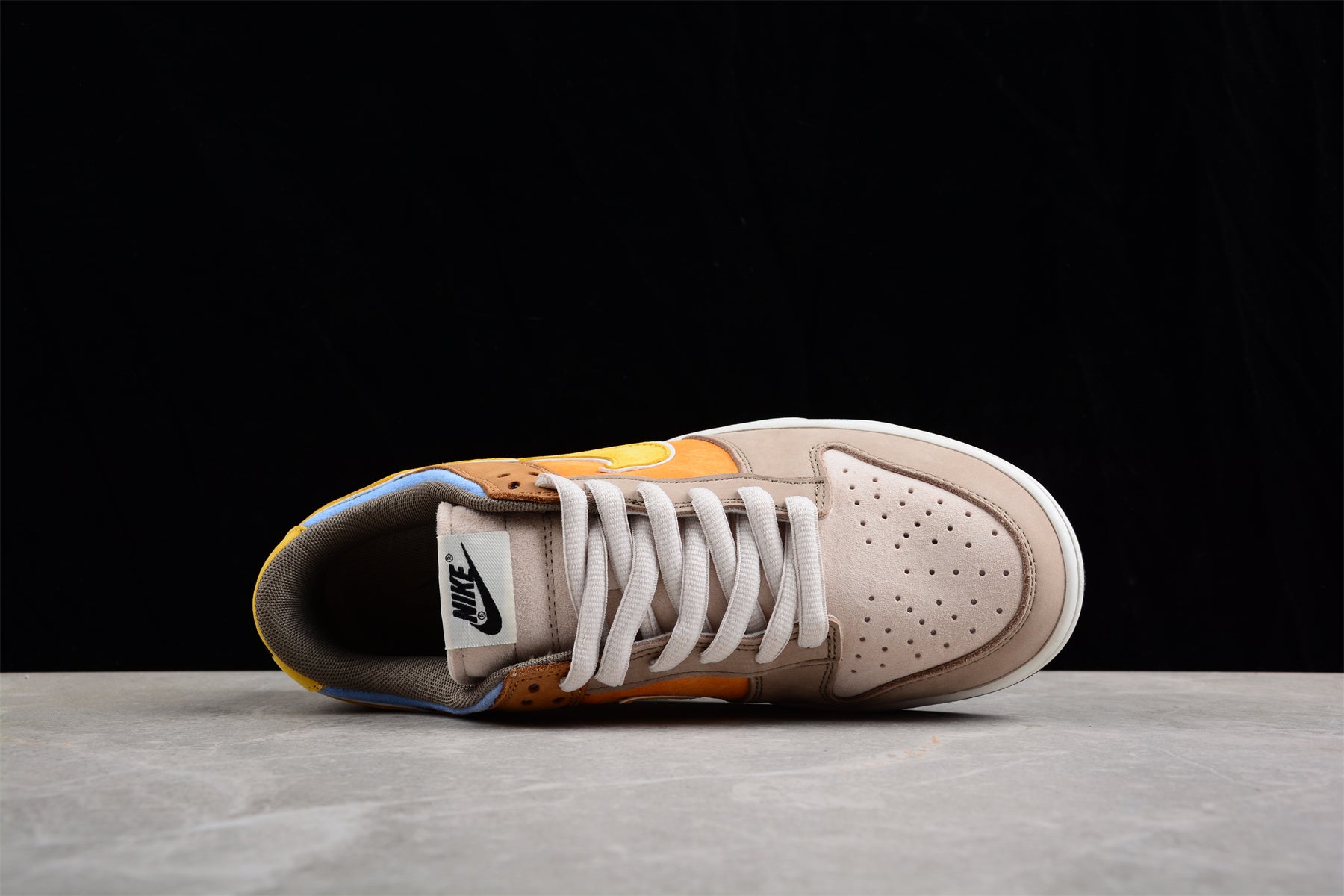 Otomo Katsuhiro x NikeSB Dunk Low - Brown/Gold