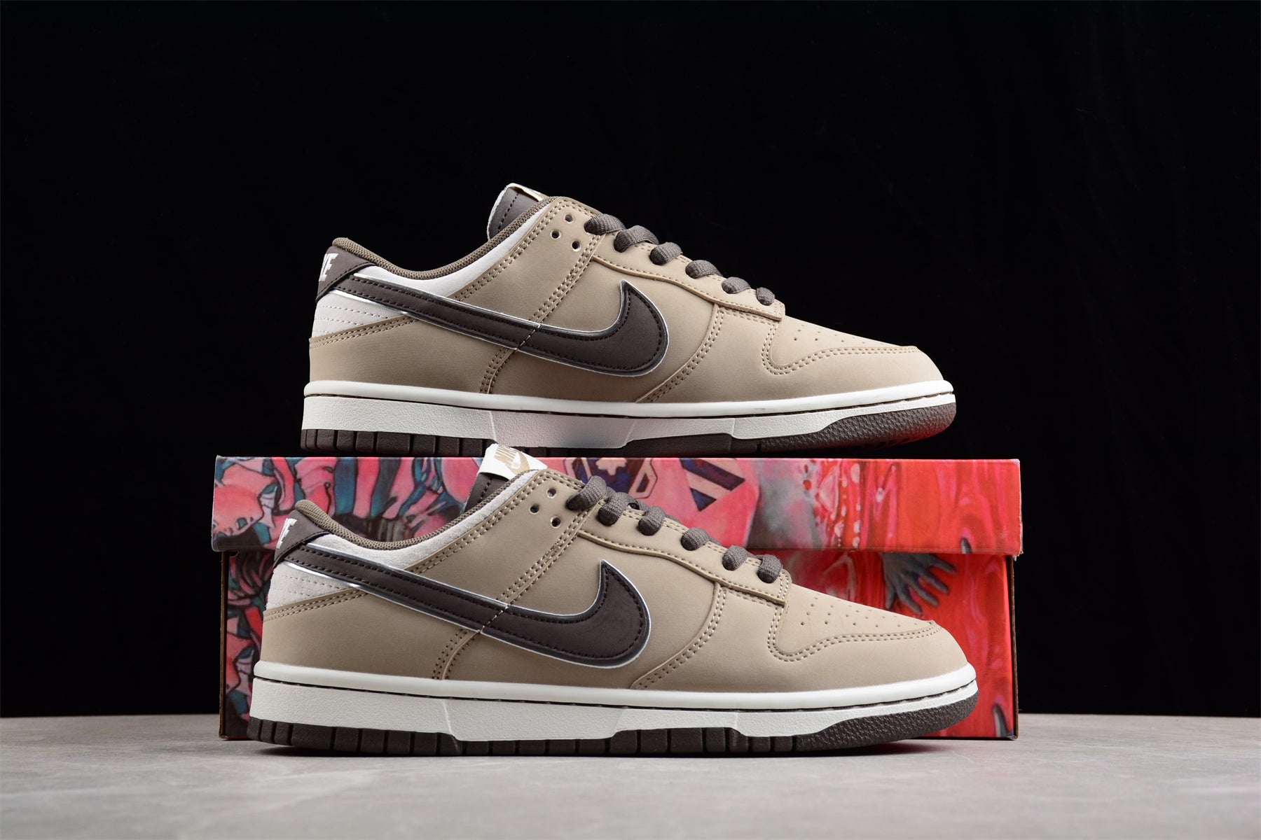 Otomo Katsuhiro x NikeSB Dunk Low - Brown