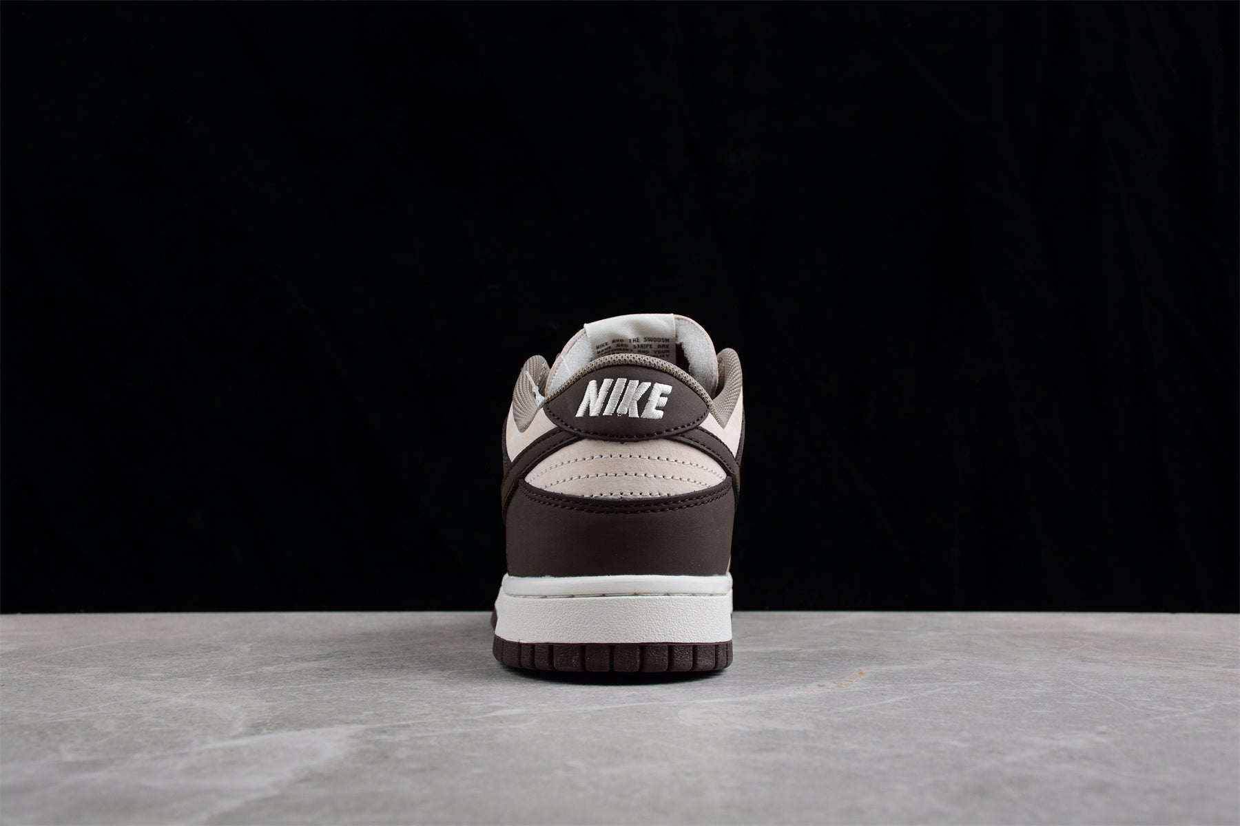 Otomo Katsuhiro x NikeSB Dunk Low - White/Brown