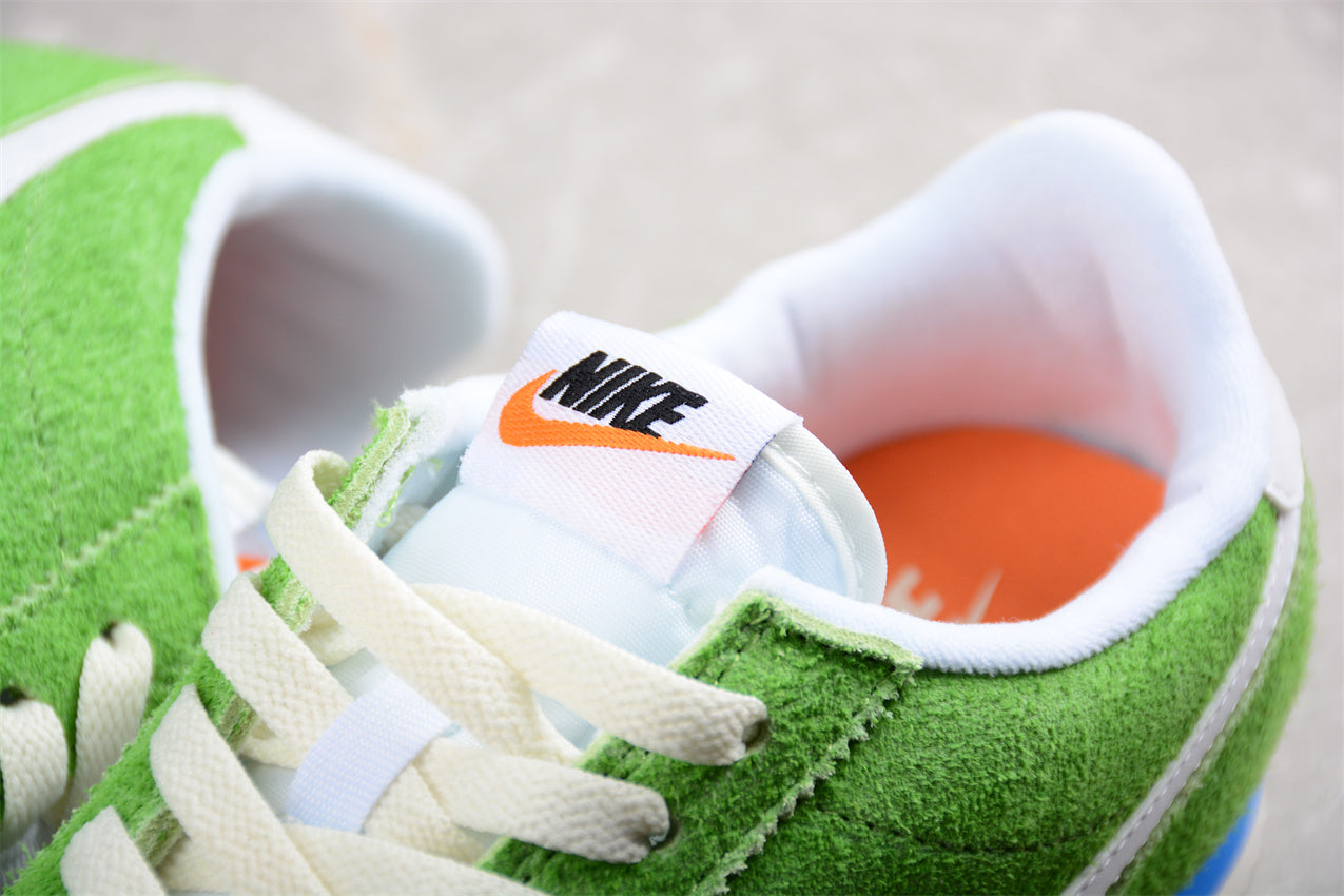 NikeMens Cortez Vintage - Chlorophyll
