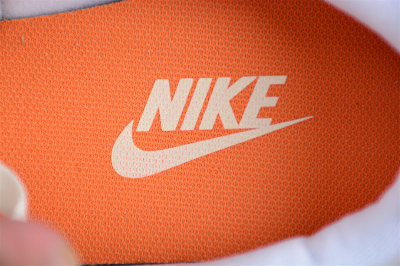 NikeMens Cortez Vintage - Chlorophyll