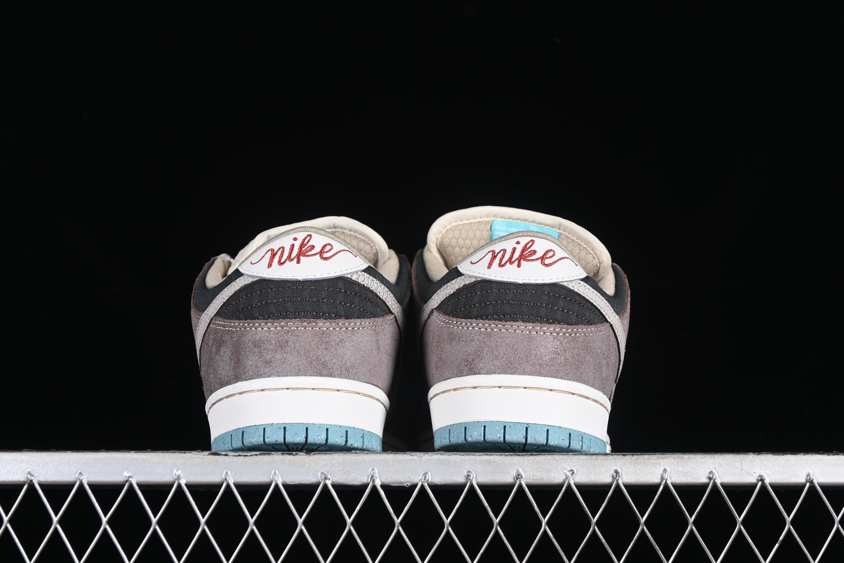 NikeMens SB Dunk Low - Big Money Savings