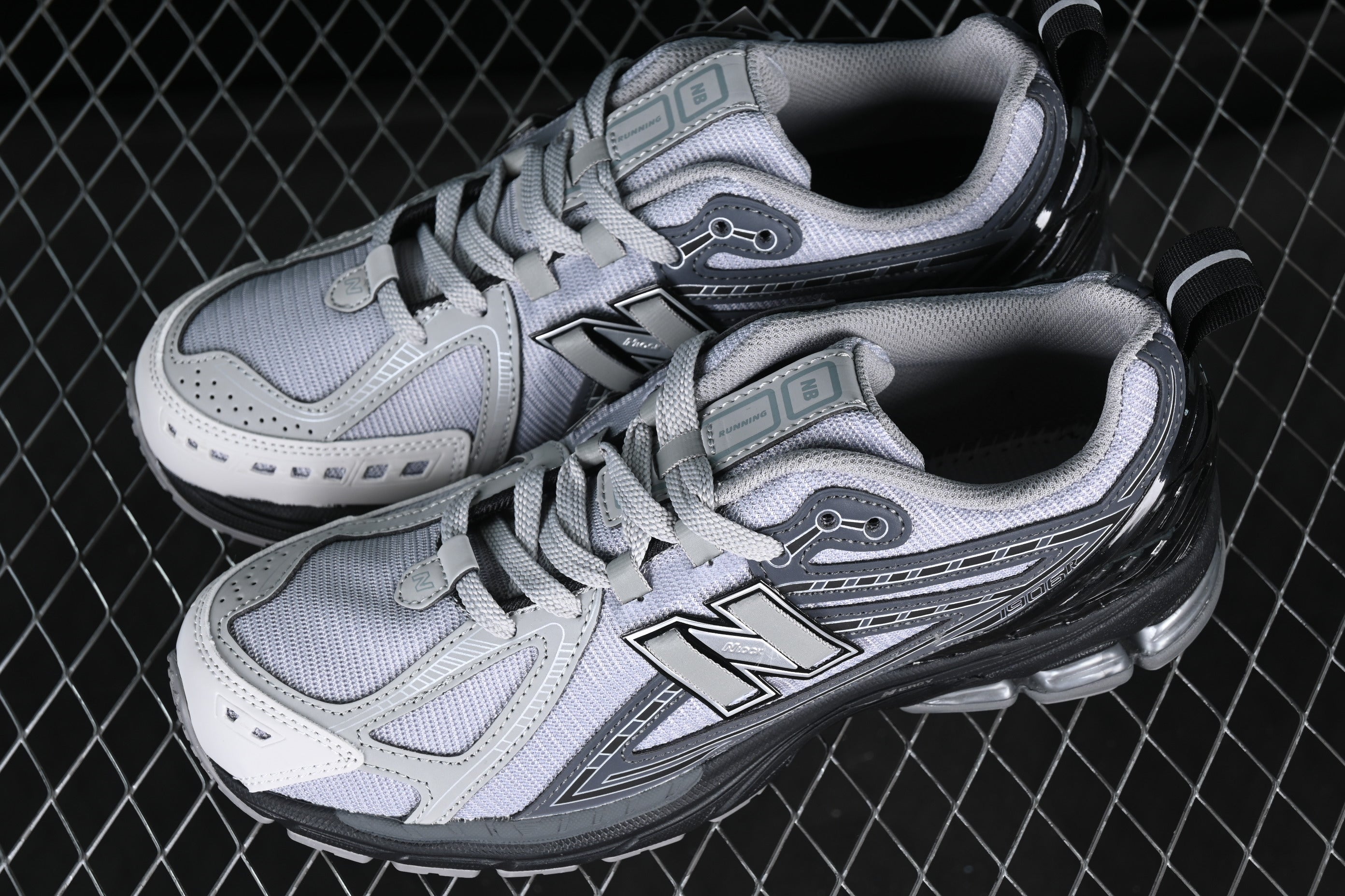 New Balance 1906 - Righton Grey