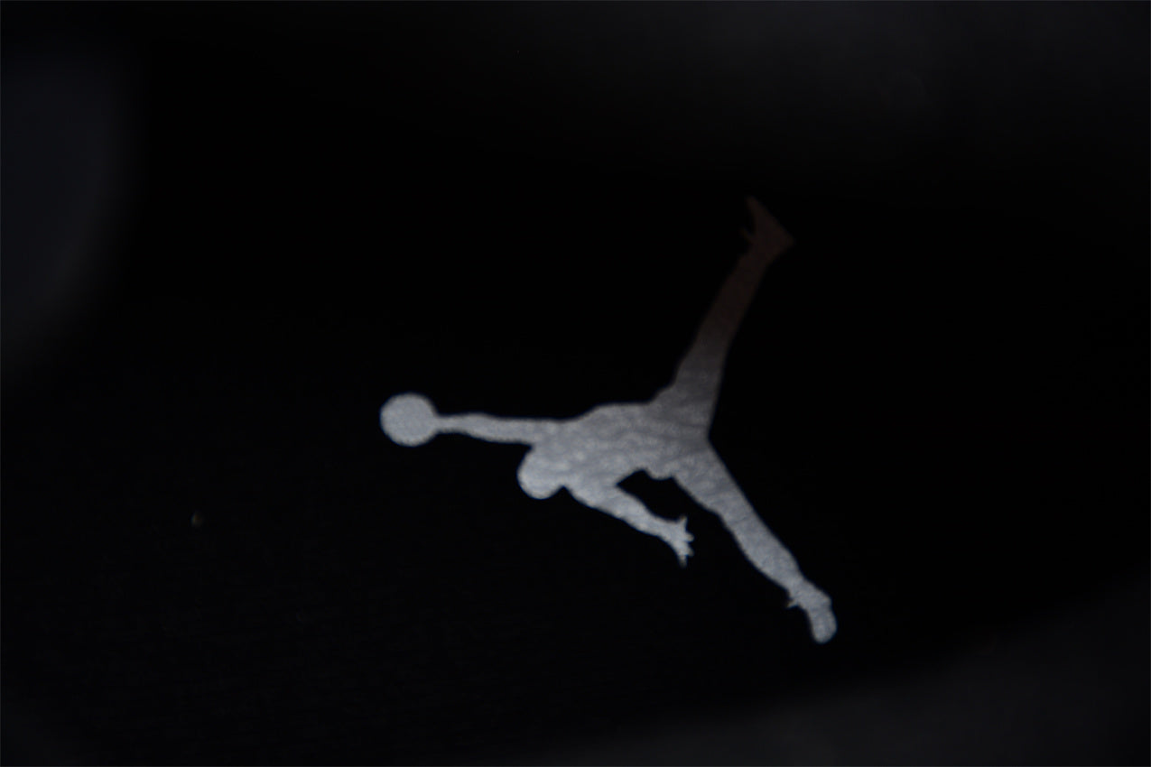 Air Jordan 4 AJ4 - White Thunder