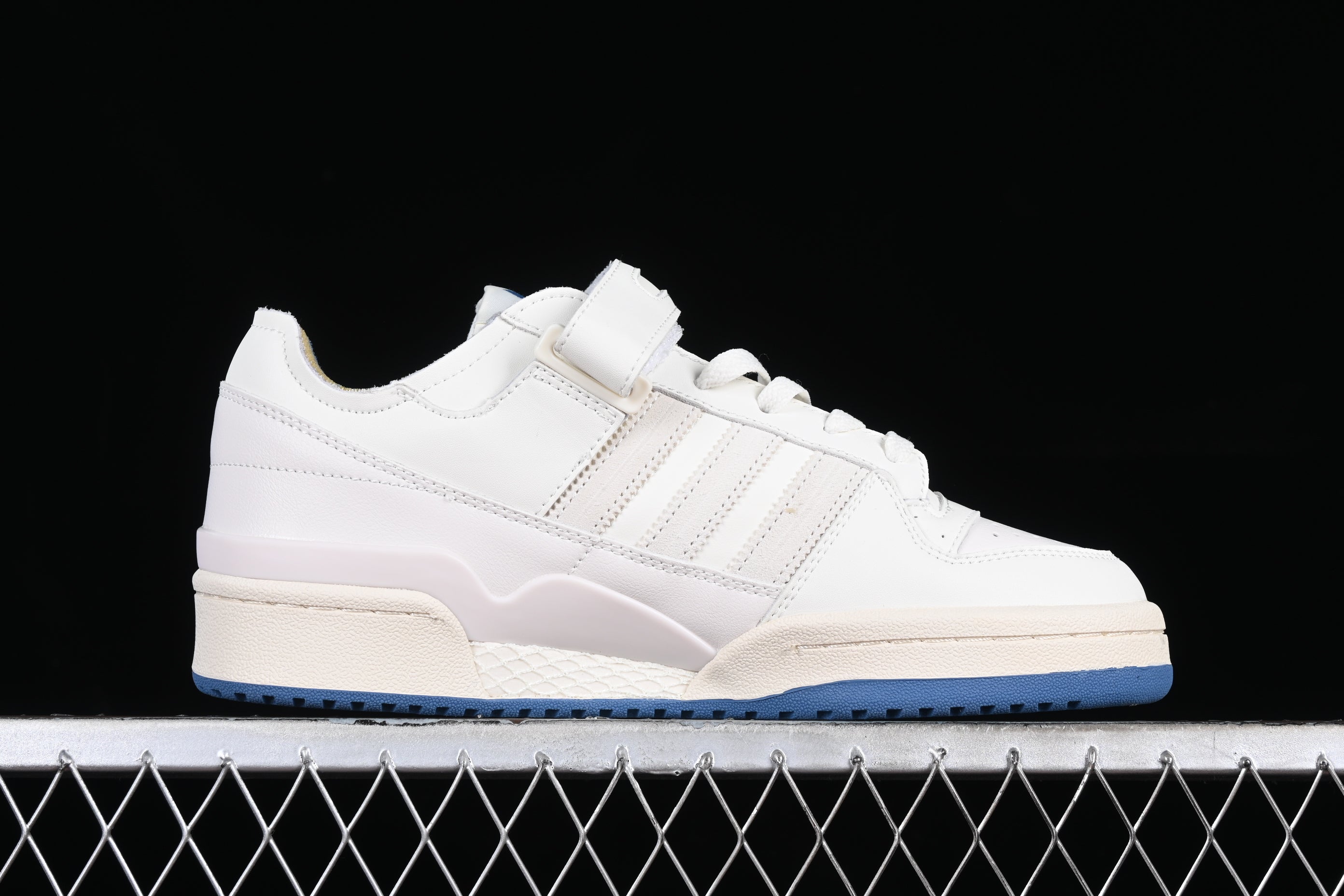 adidasMens Forum 84- Pulse Blue