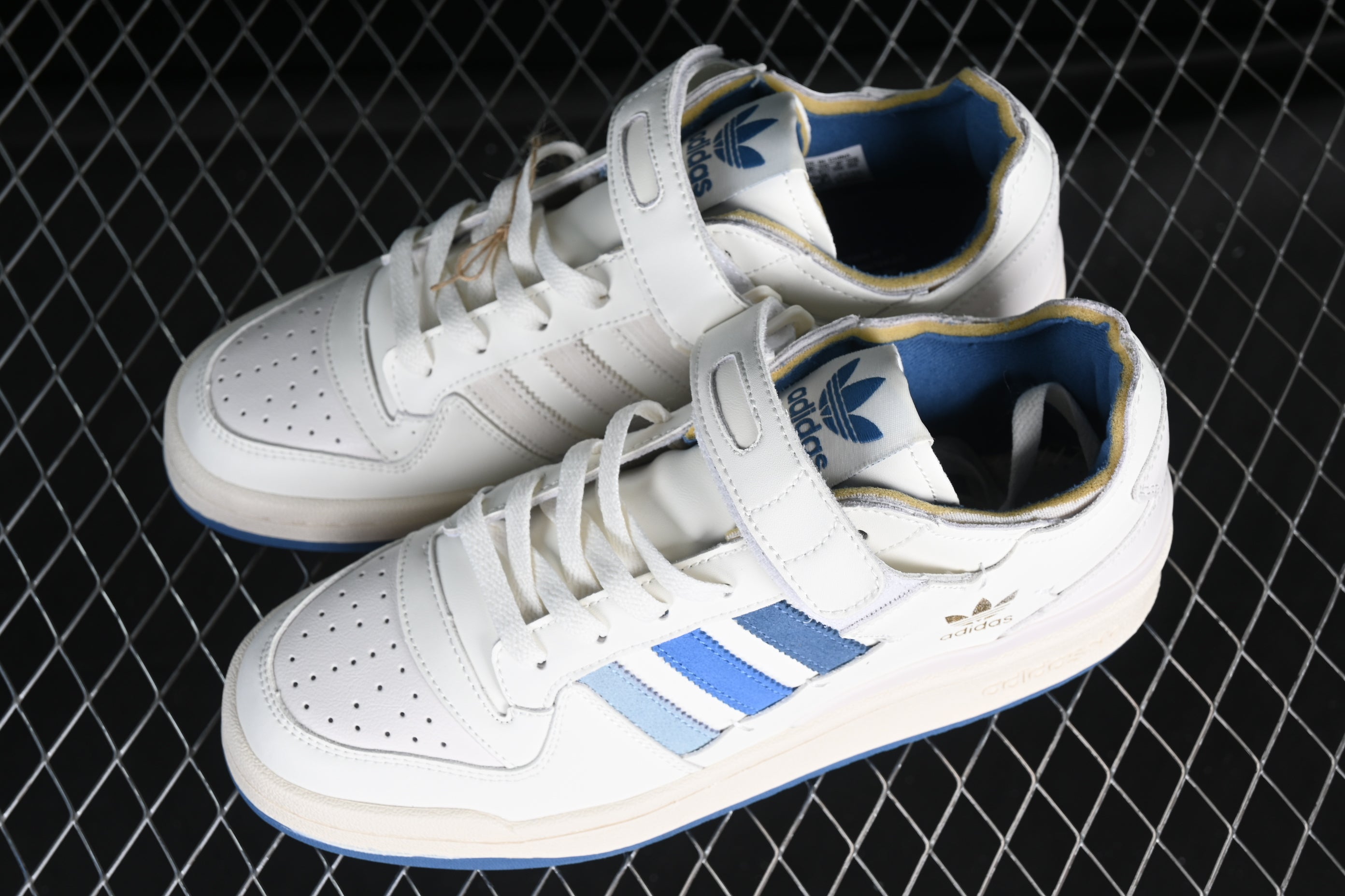 adidasMens Forum 84- Pulse Blue