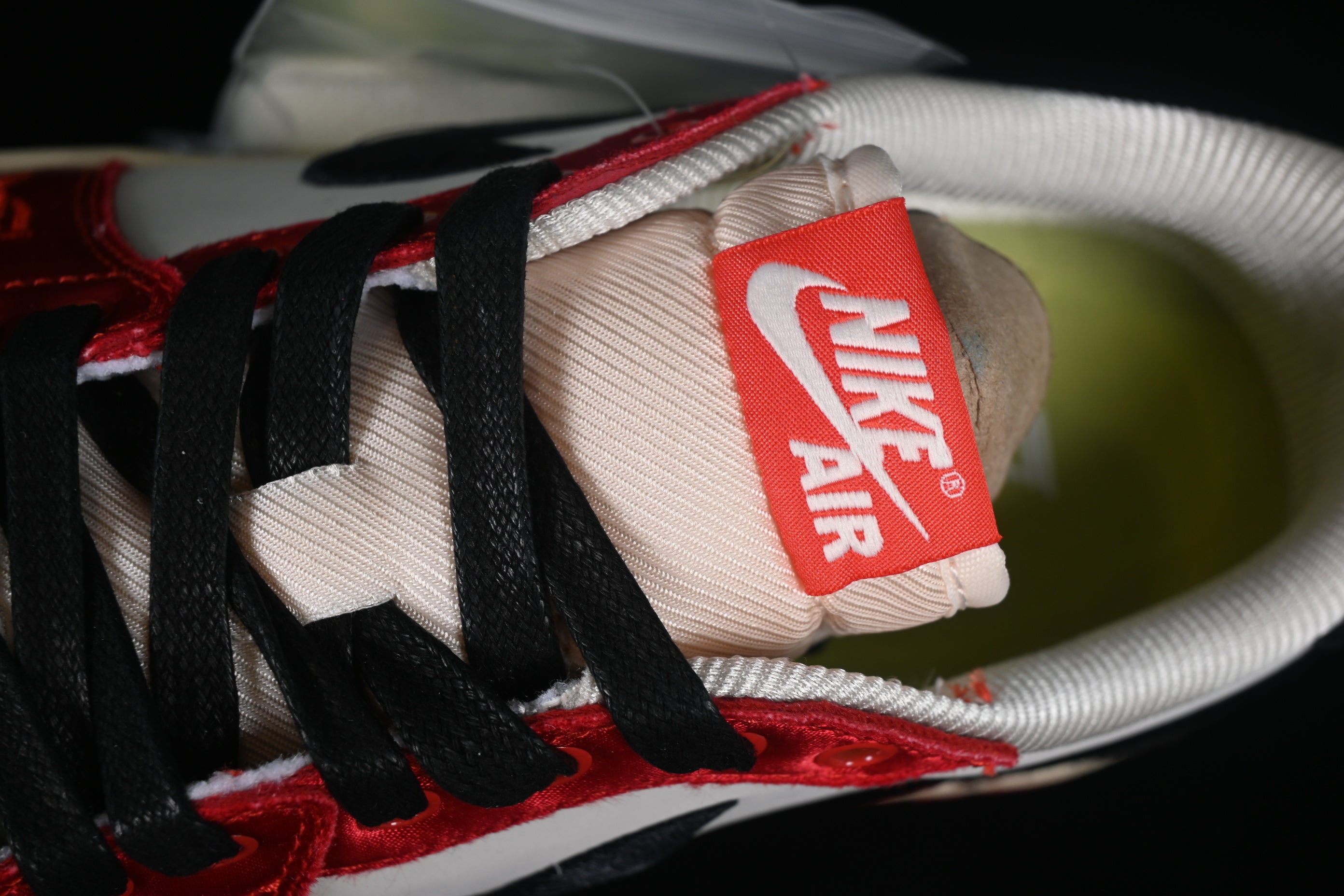 Air Jordan 1 AJ1 Low x Trophy Room - Varsity Red