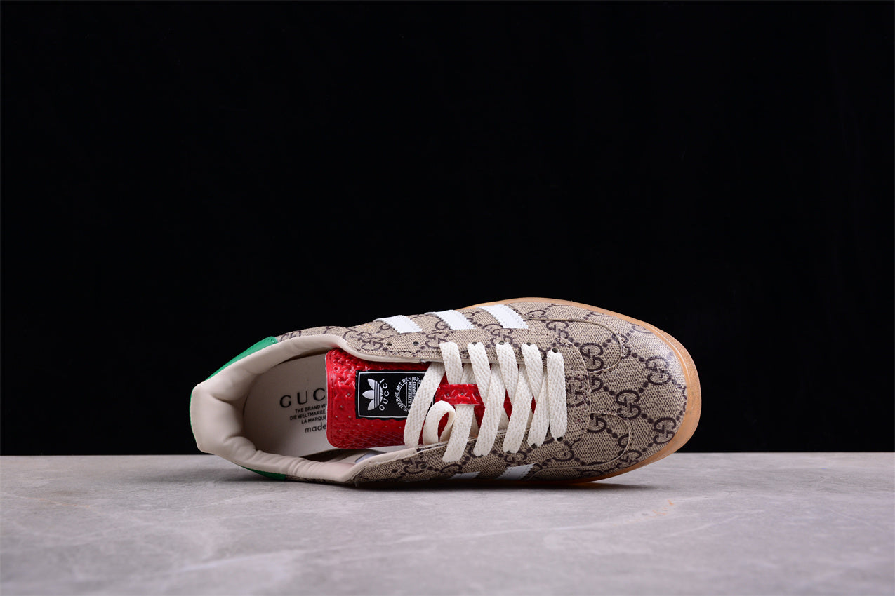 adidasUnisex x Gazelle Monogram - Beige
