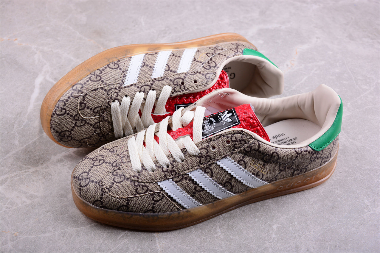 adidasUnisex x Gazelle Monogram - Beige