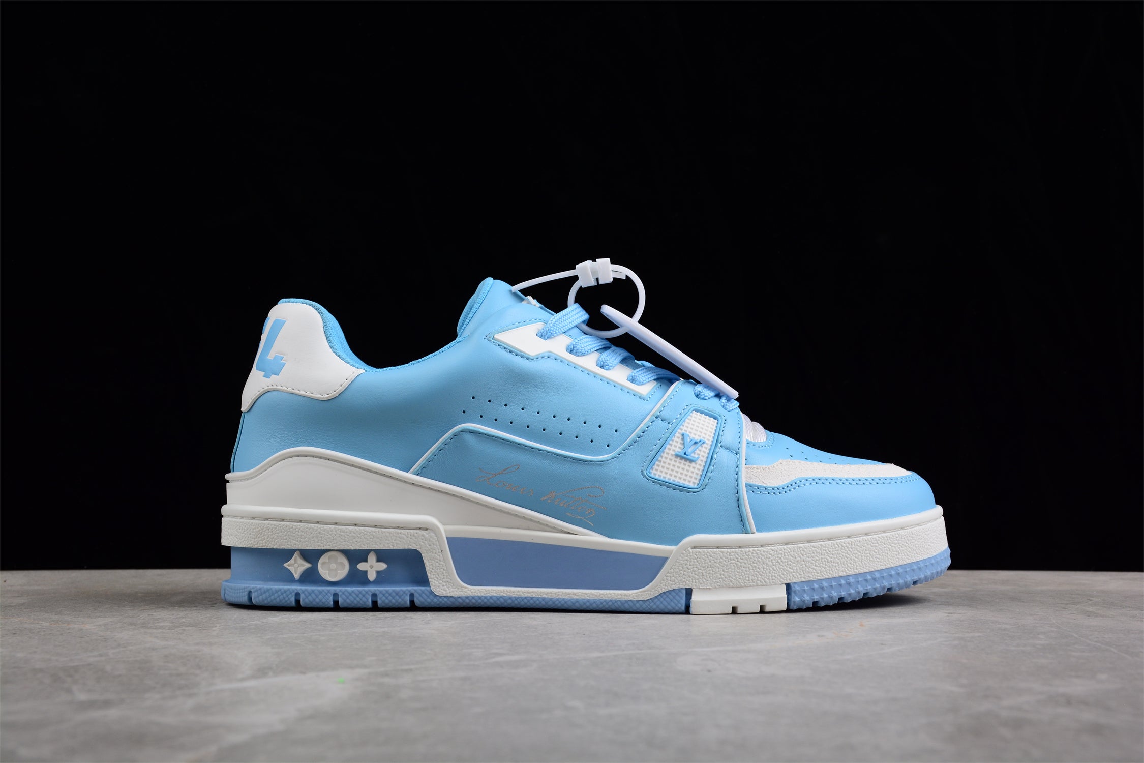 LouisVuitton Trainer - White/Blue