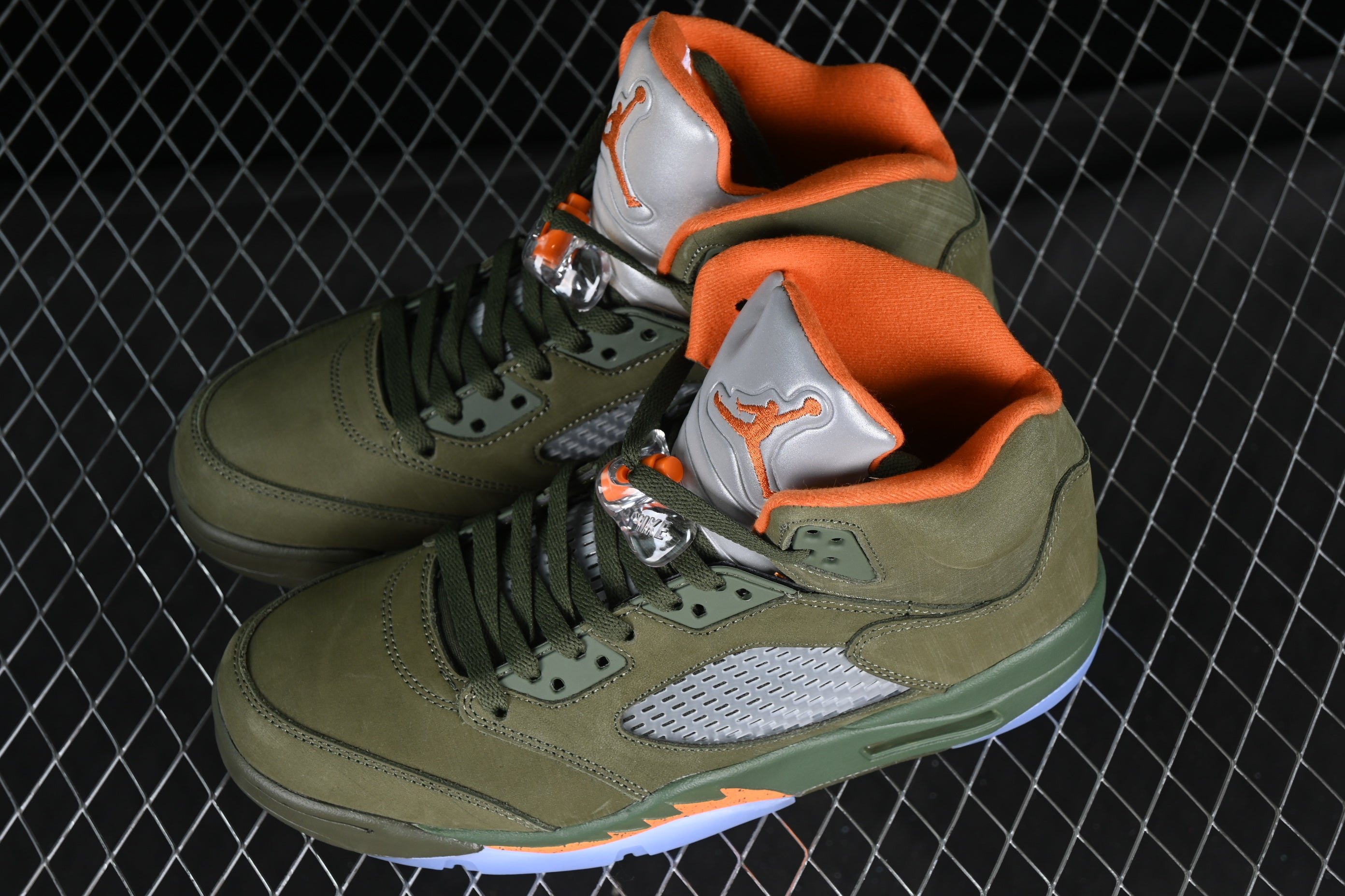 Air Jordan 5 AJ5 Retro - Olive