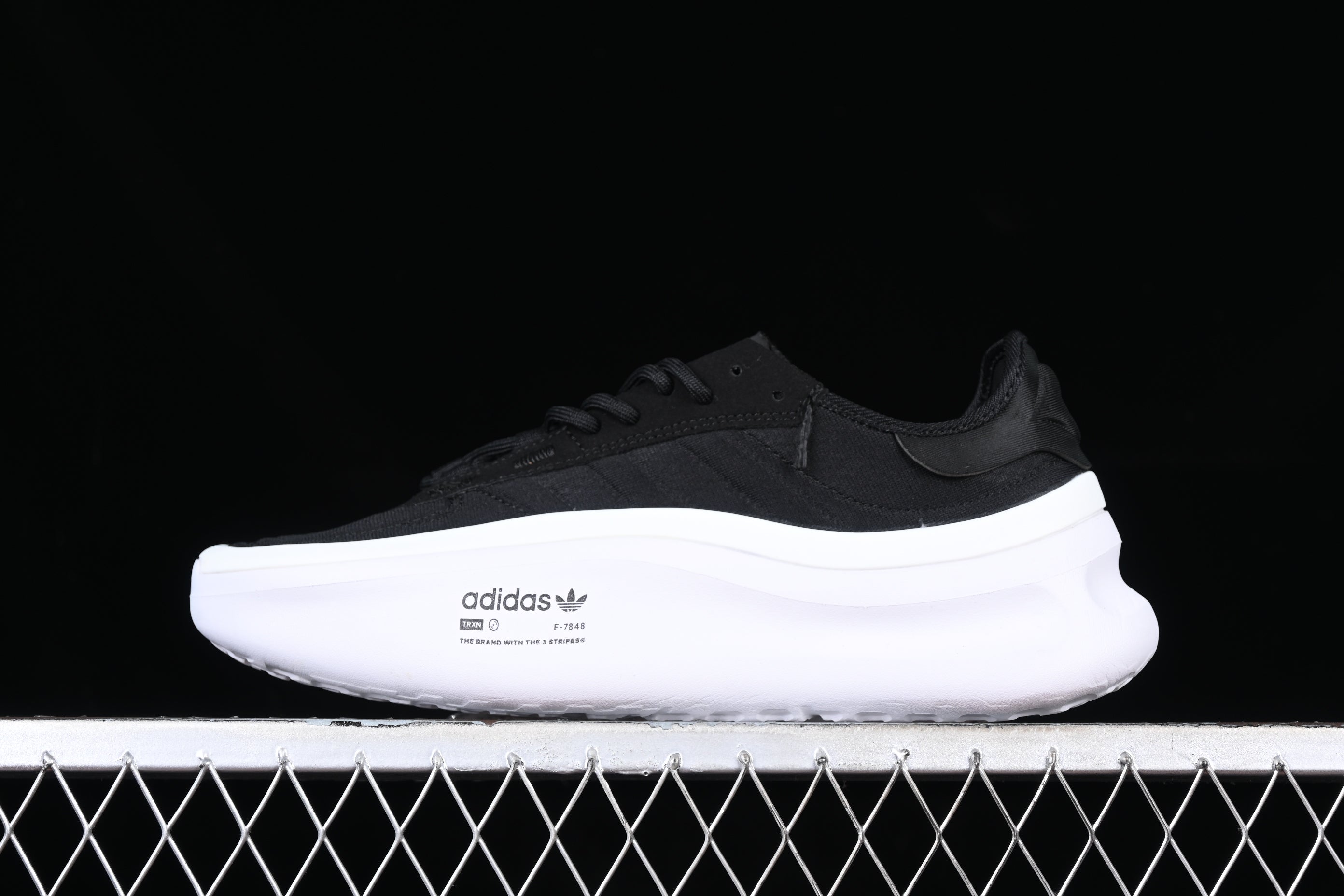 adidasUnisex Adifom - Trxn