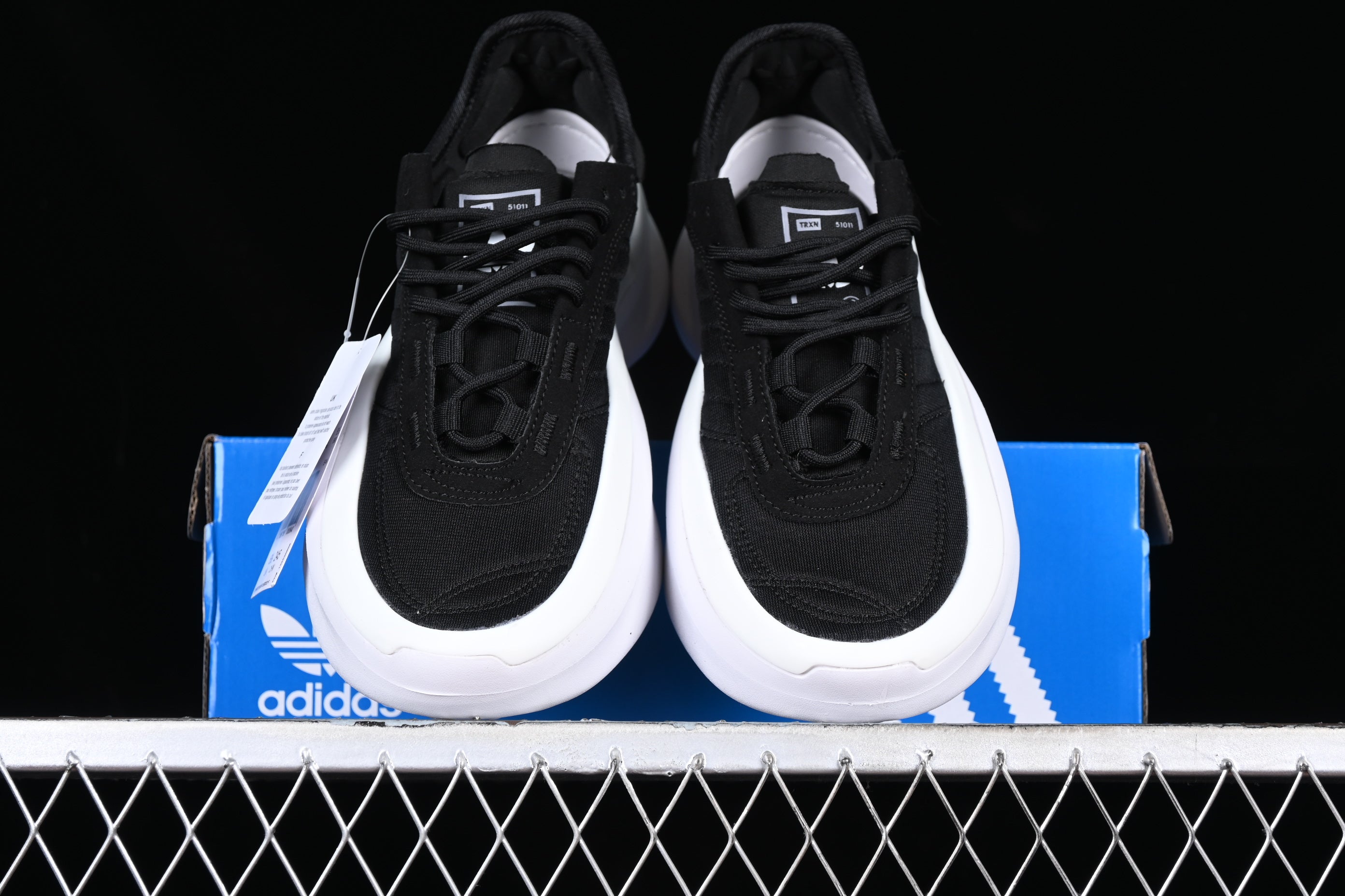adidasUnisex Adifom - Trxn