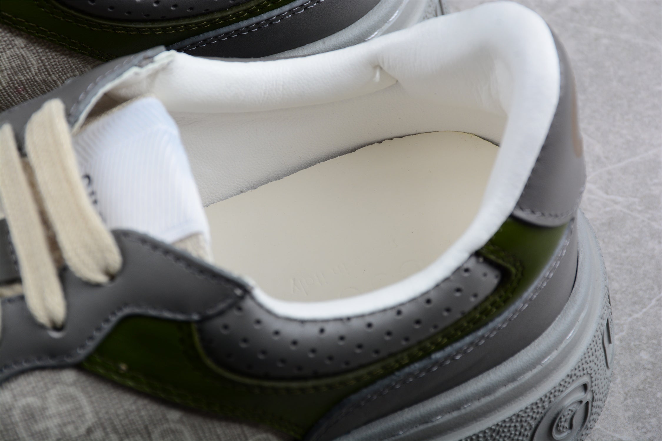 GucciiUnisex gg - Beige