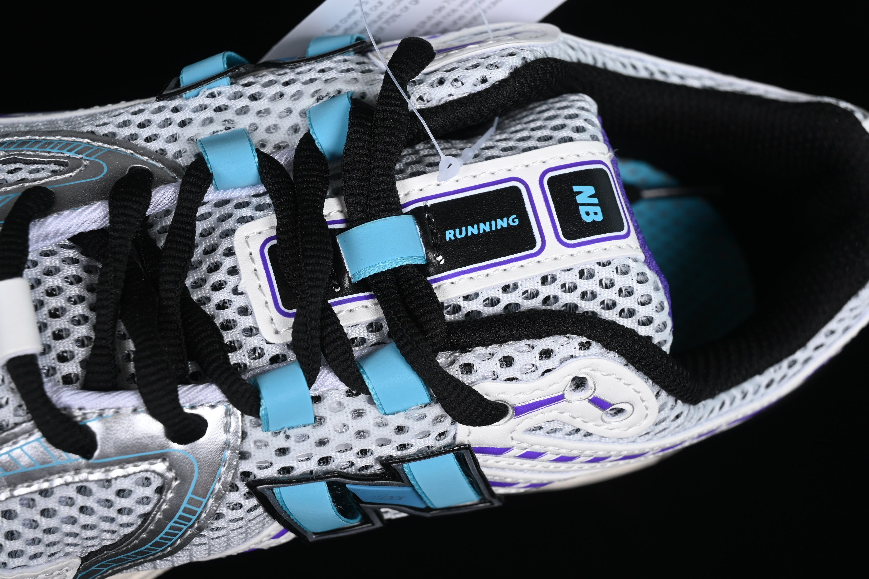 New Balance 1906R - Hornets