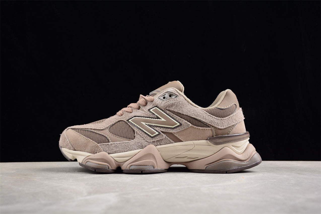 New Balance 9060 - Mushroom