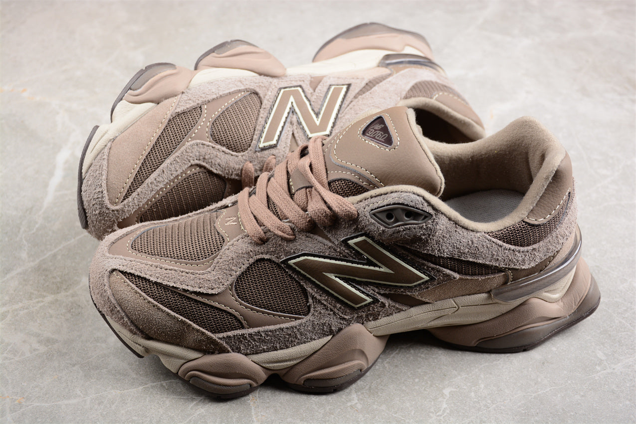 New Balance 9060 - Mushroom
