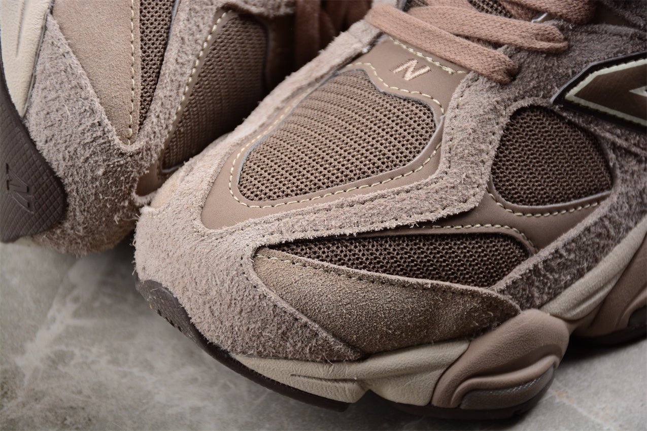 New Balance 9060 - Mushroom