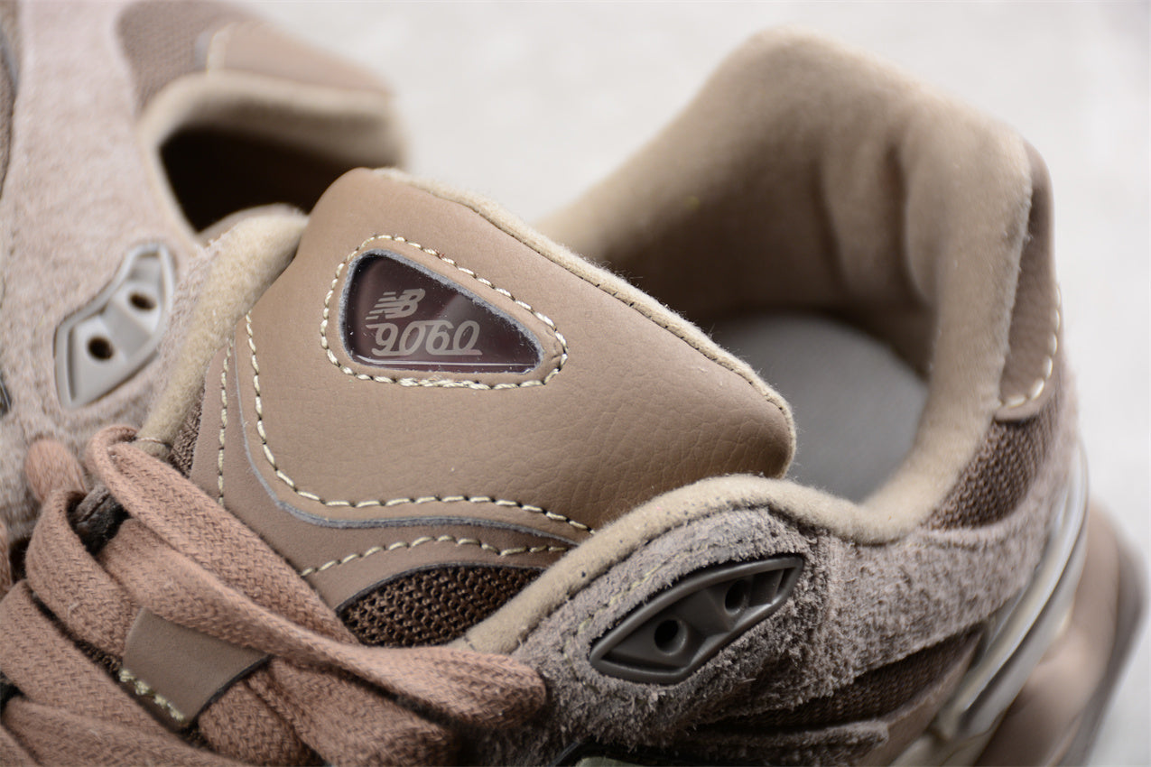 New Balance 9060 - Mushroom