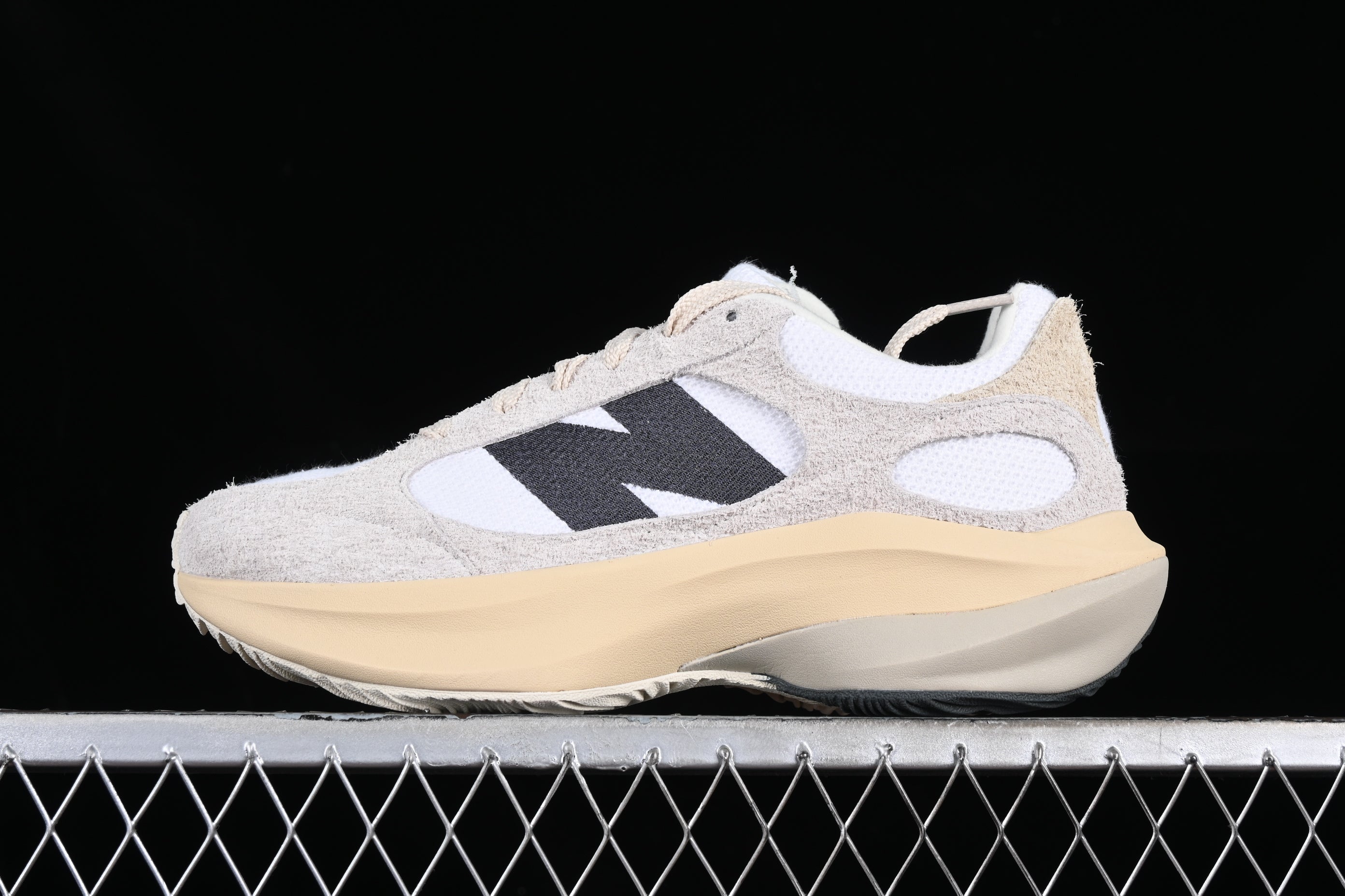 WMNS New Balance Warped - Sea Salt