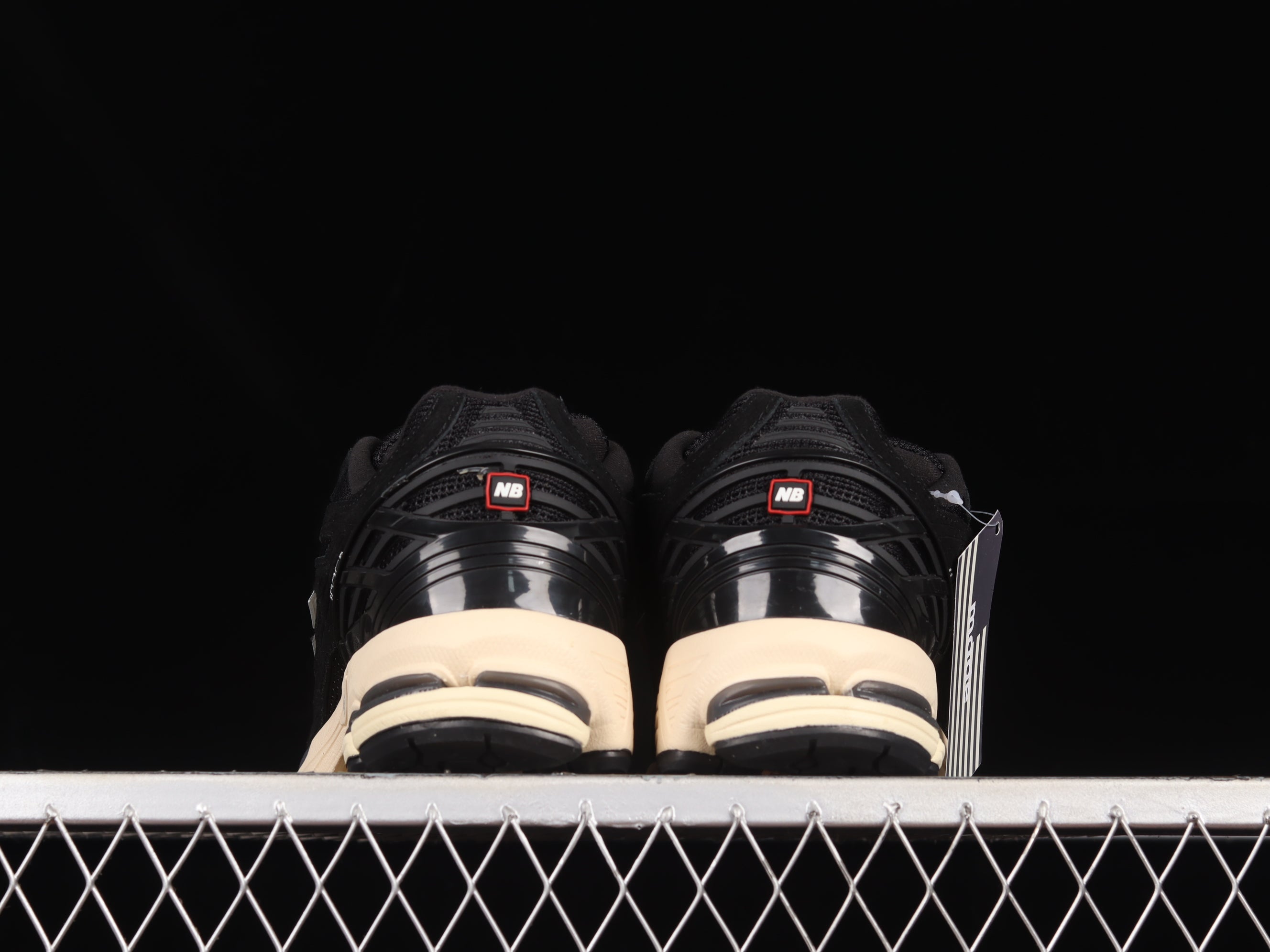 New Balance 1906R - Black Taupe