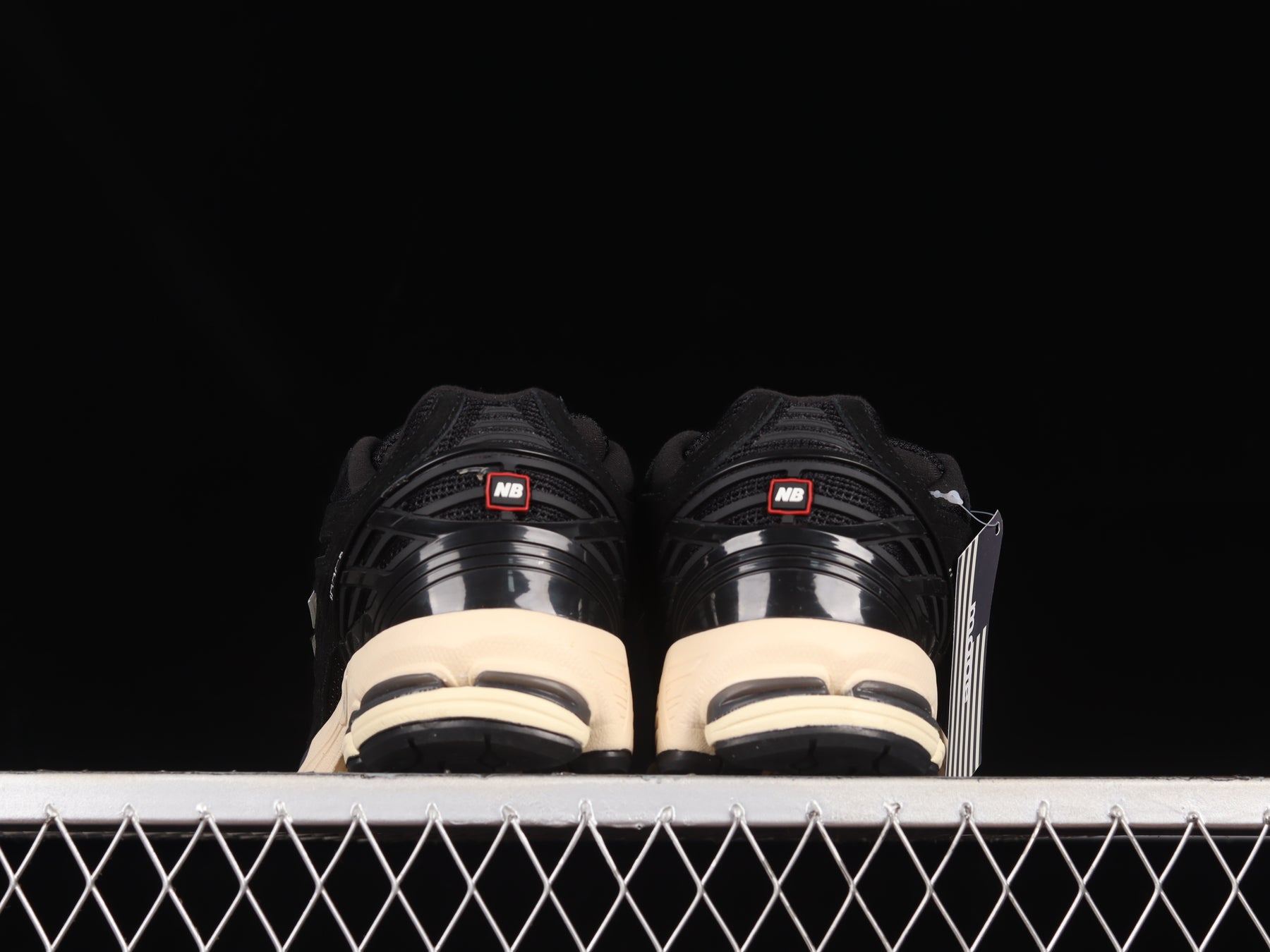 New Balance 1906R - Black Taupe