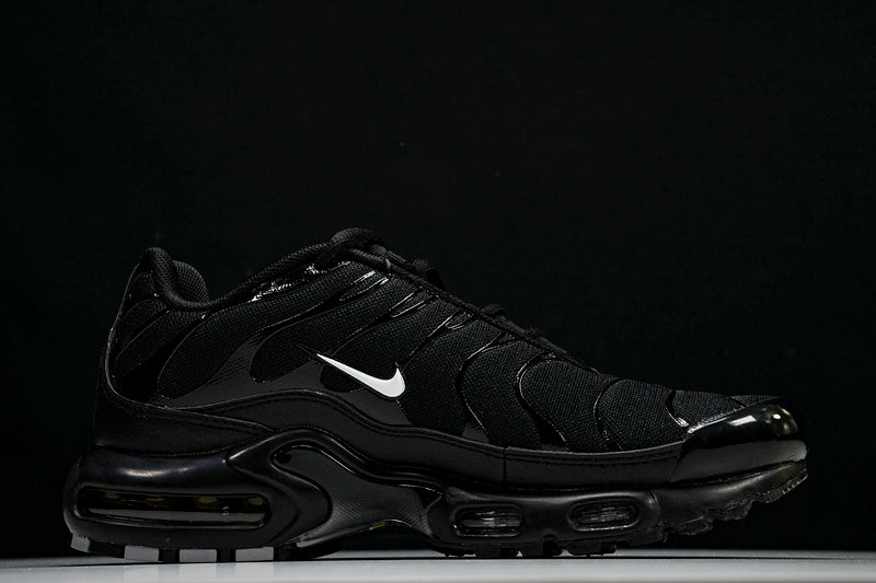 NikeUnisex Air Max Plus Multi Swoosh - Black