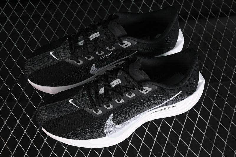 NikeUnisex ZoomX Pegasus Plus - Black Pure Platinum